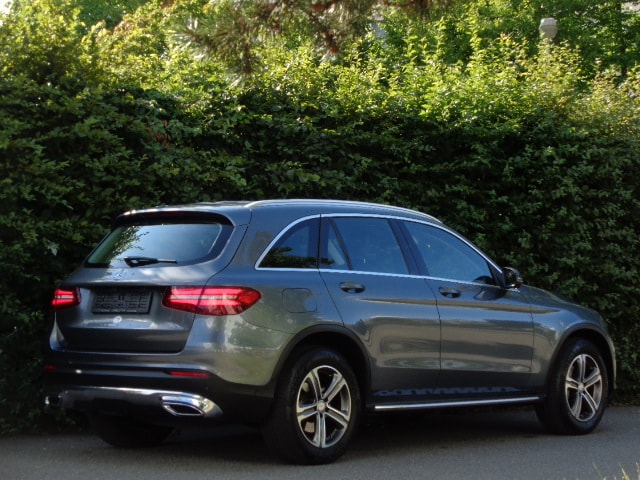 MERCEDES-BENZ GLC 250 d 4Matic 9G-Tronic-image-15