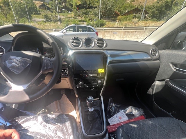 SUZUKI Vitara 1.4 Boosterjet Compact Top Hybrid 4WD-image-7