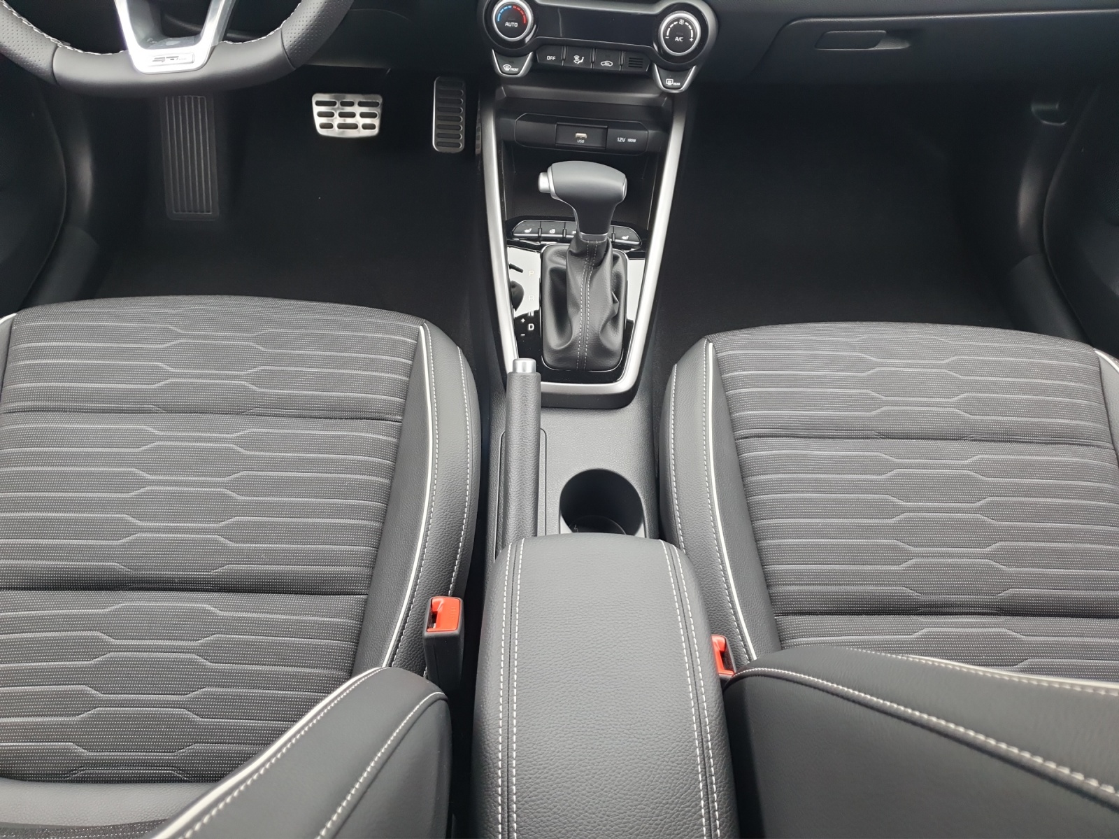 KIA Stonic 1.0 T-GDi GT-Line-image-14