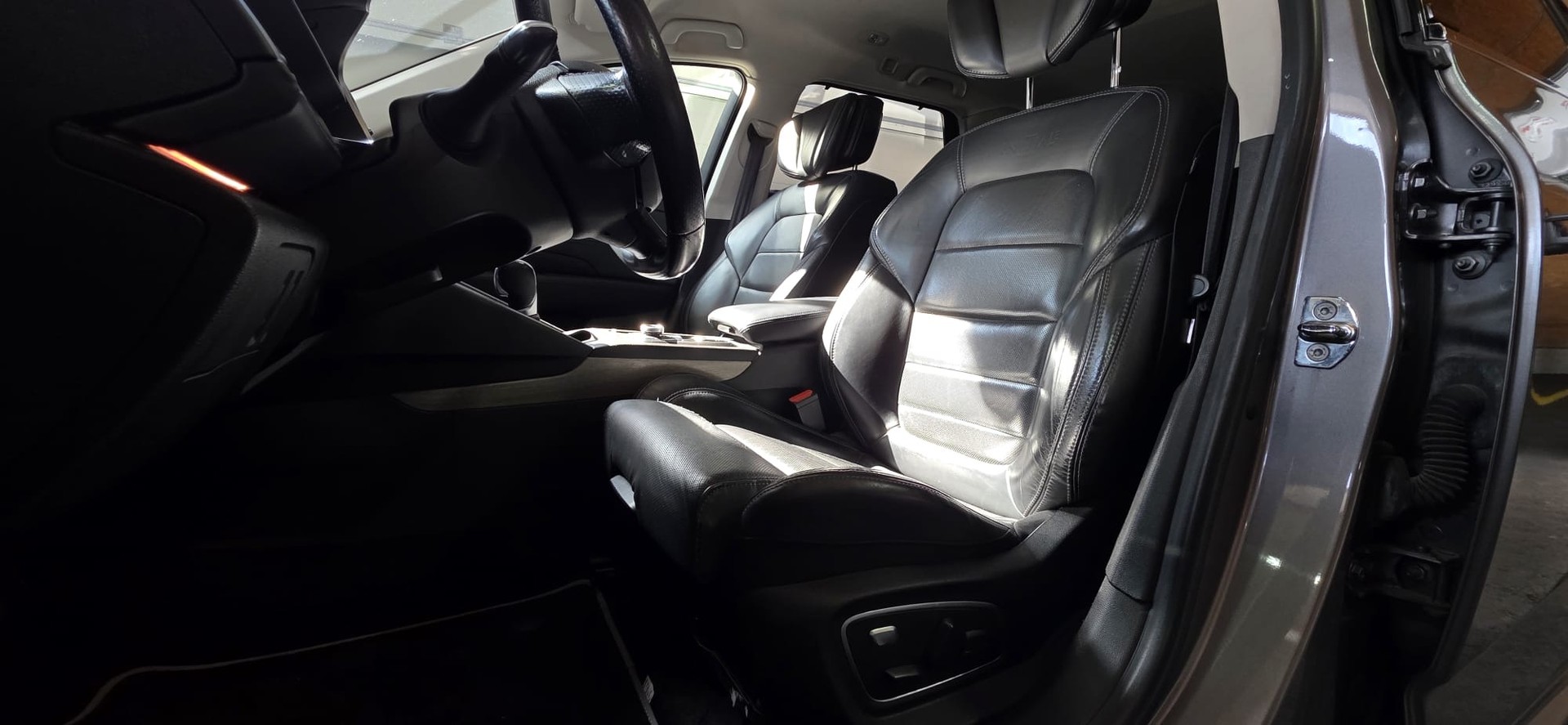 RENAULT Talisman Grandtour 1.6 TCe Initiale EDC *Frisch ab MFK*-image-9