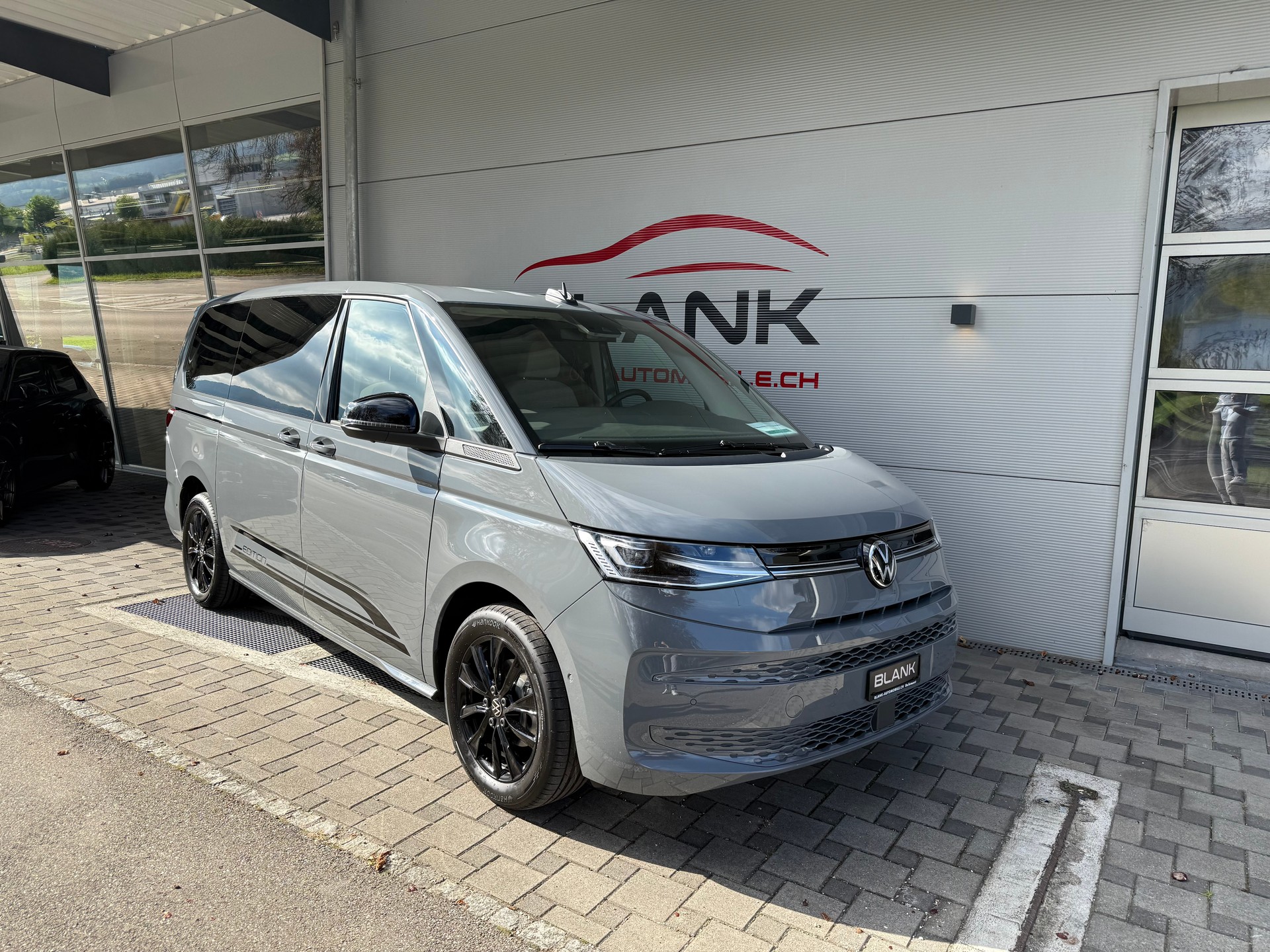 VW Multivan 2.0 TDI Life DSG Lang VENDUE / VERKAUFT-image-0