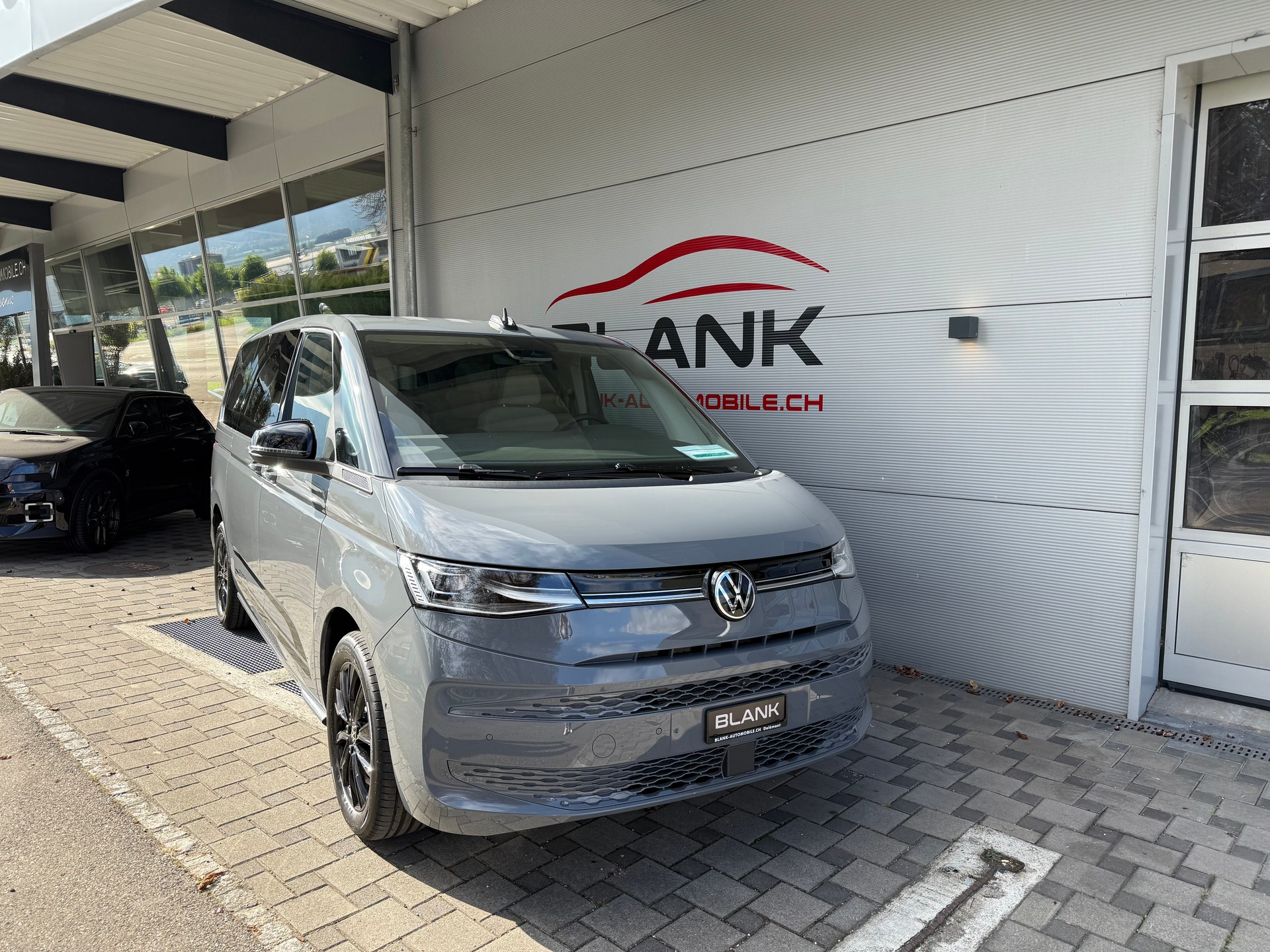 VW Multivan 2.0 TDI Life DSG Lang VENDUE / VERKAUFT-image-1