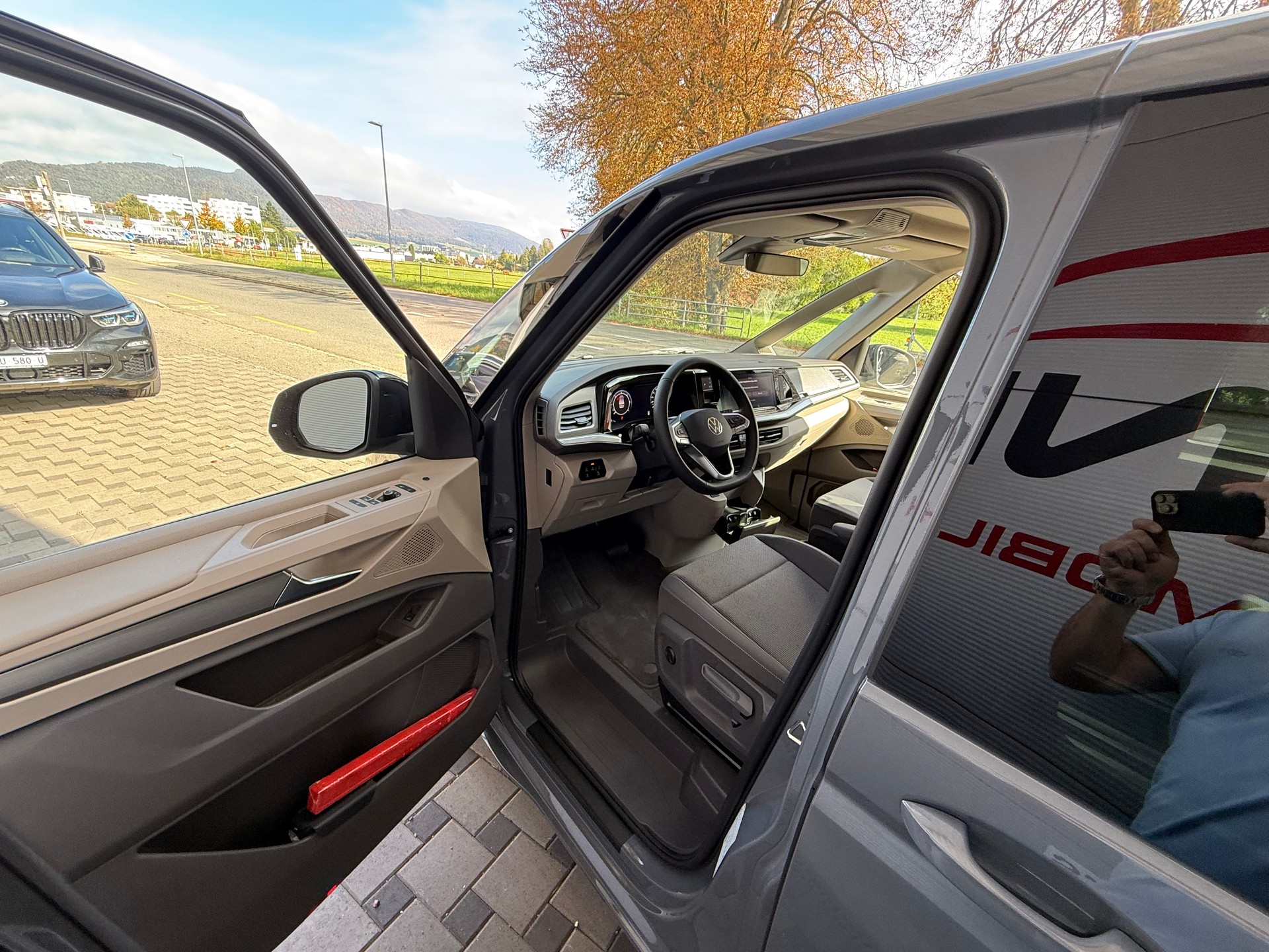 VW Multivan 2.0 TDI Life DSG Lang VENDUE / VERKAUFT-image-10