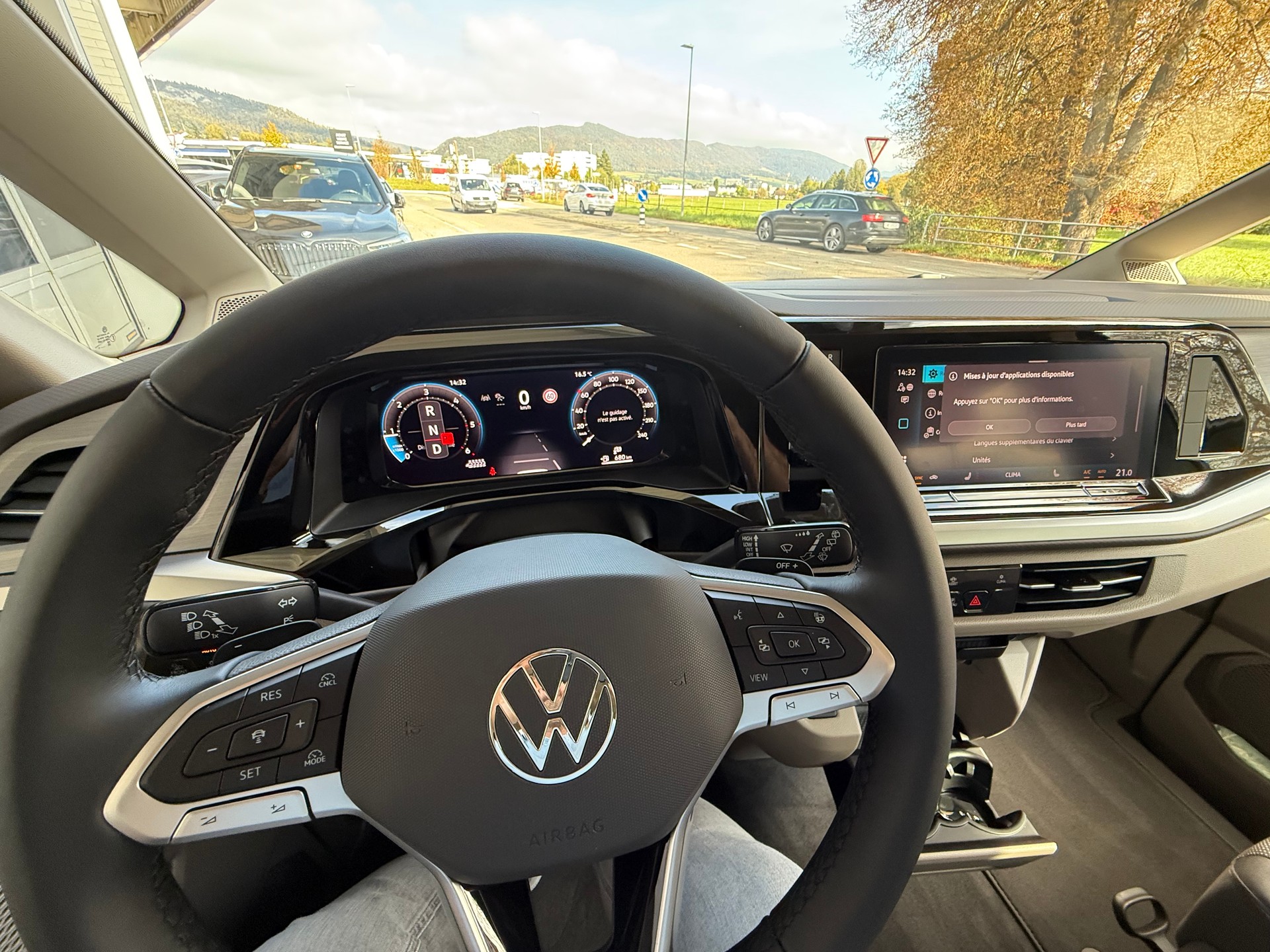VW Multivan 2.0 TDI Life DSG Lang VENDUE / VERKAUFT-image-12