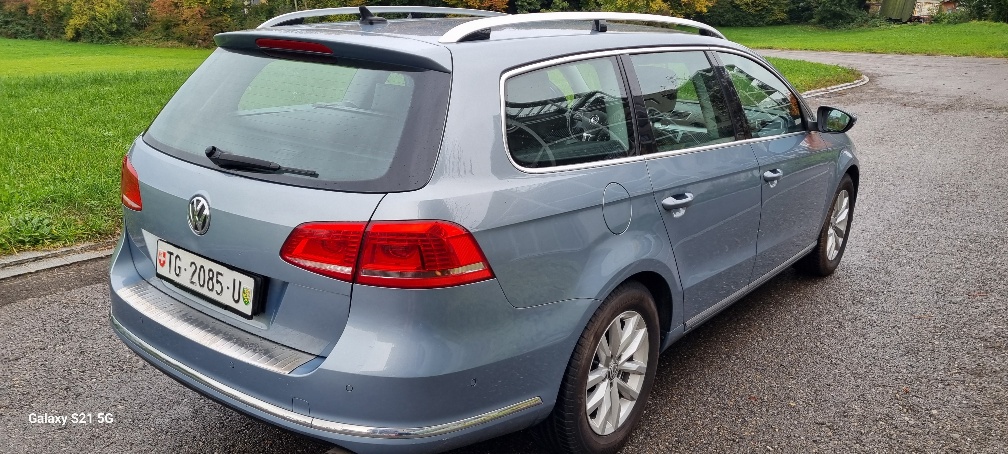 VW Passat Variant 2.0 TDI BMT Highline 4MDSG-image-2