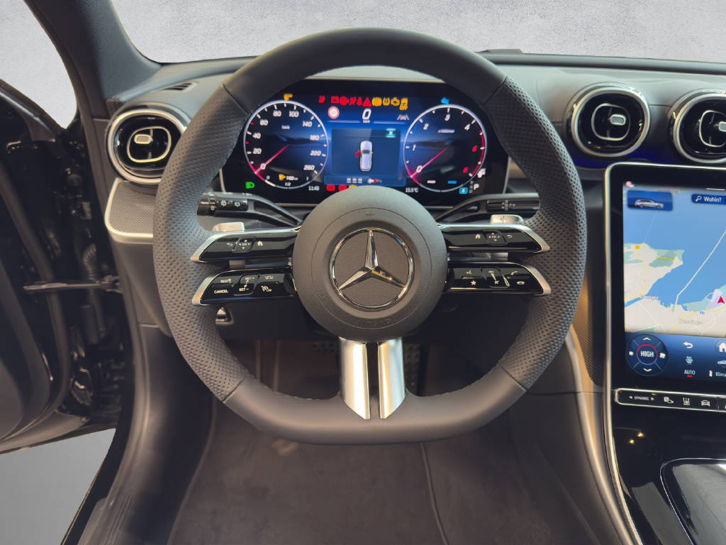 MERCEDES-BENZ C 220 d AMG Line 4Matic Swiss Star T-Modell-image-12