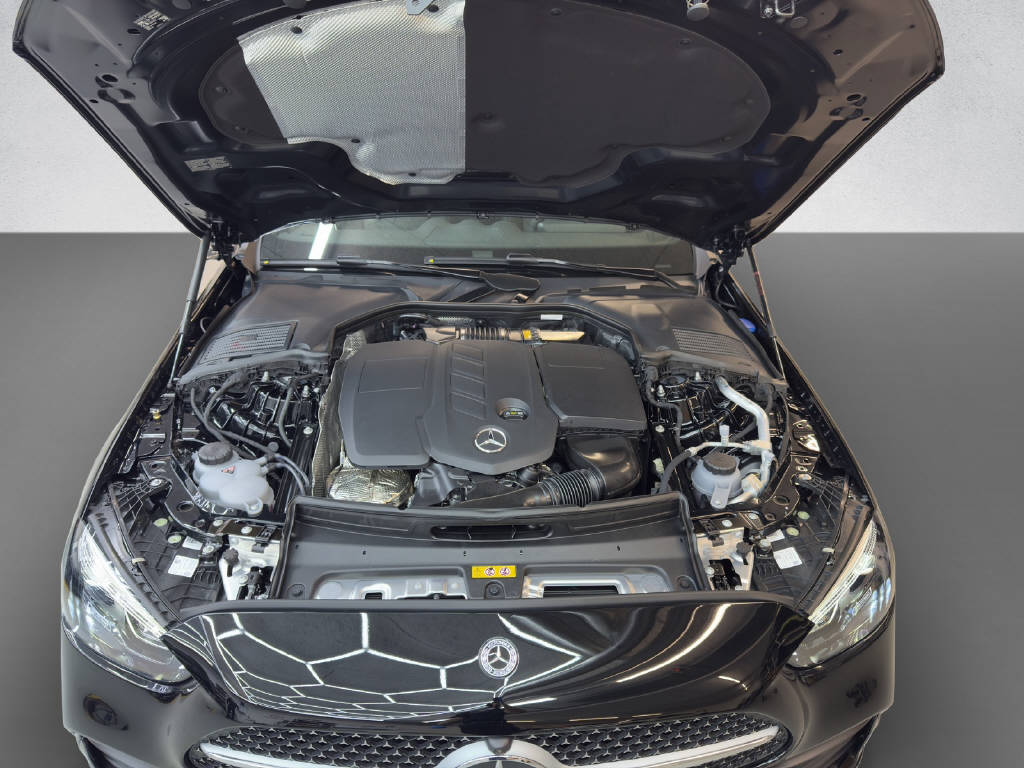 MERCEDES-BENZ C 220 d AMG Line 4Matic Swiss Star T-Modell-image-9