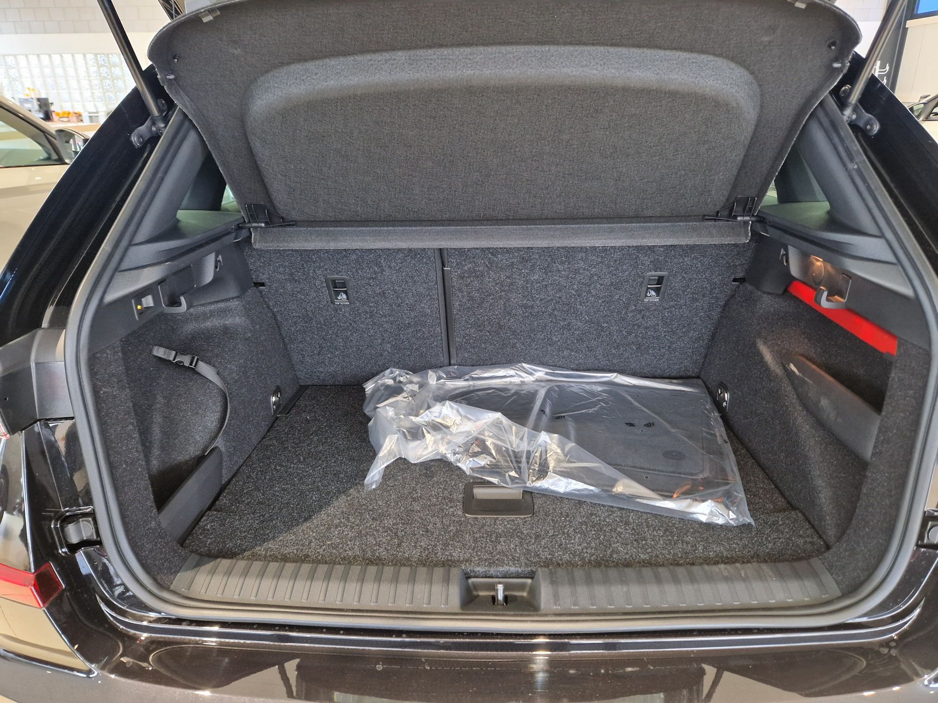 SKODA Kamiq 1.0 TSI Monte Carlo DSG-image-5