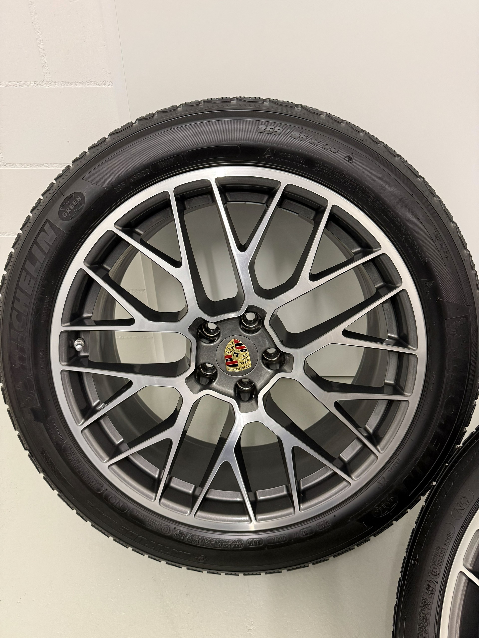PORSCHE Macan GTS PDK-image-26