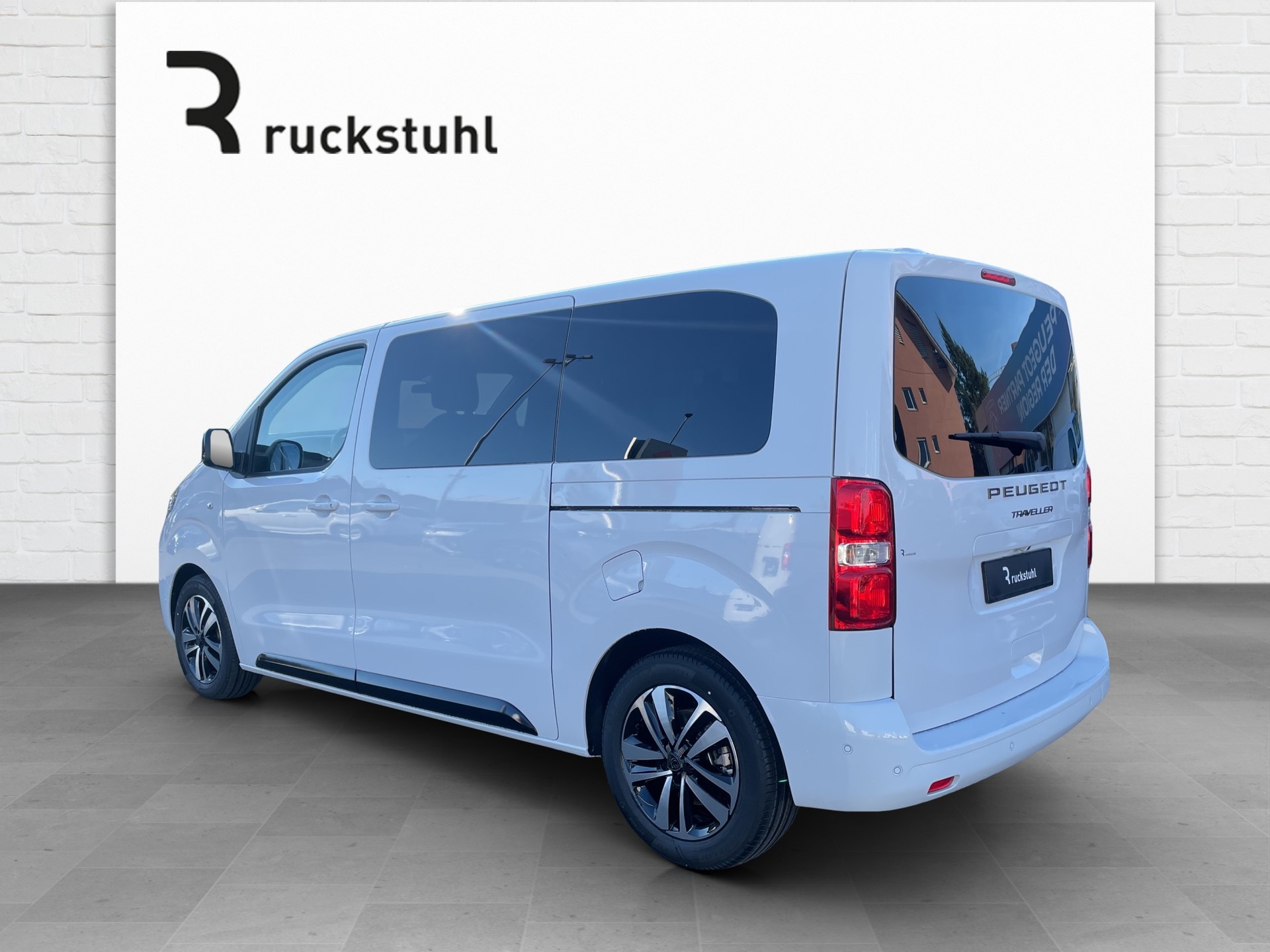 PEUGEOT Traveller Standard 2.2 BlueHDi 180 Business VIP S/S-showroom-element-3