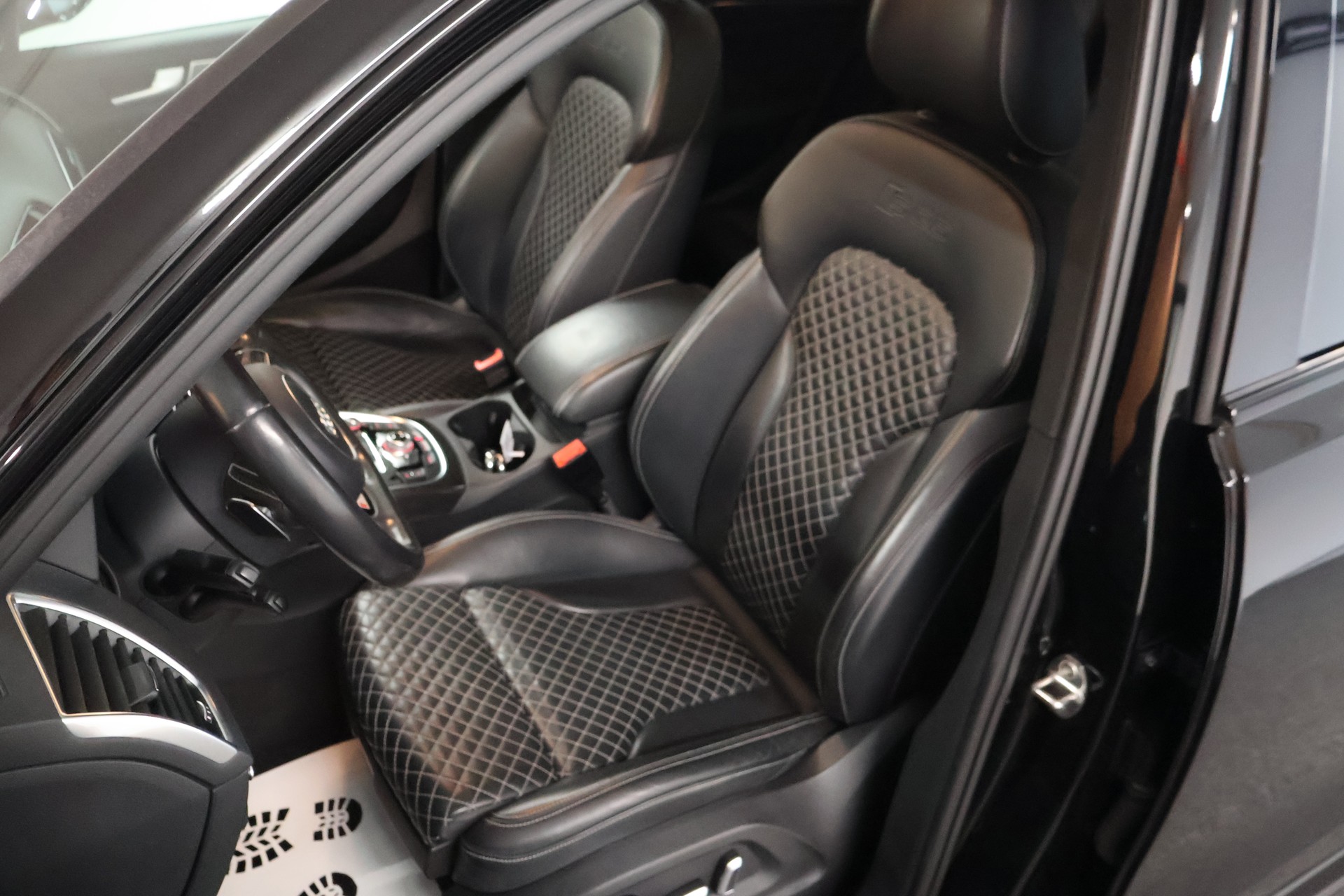 AUDI SQ5 Competition 3.0 TDI quattro tiptronic-image-10