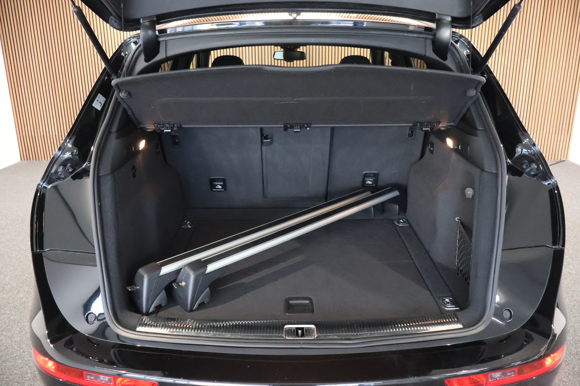 AUDI SQ5 Competition 3.0 TDI quattro tiptronic-image-12