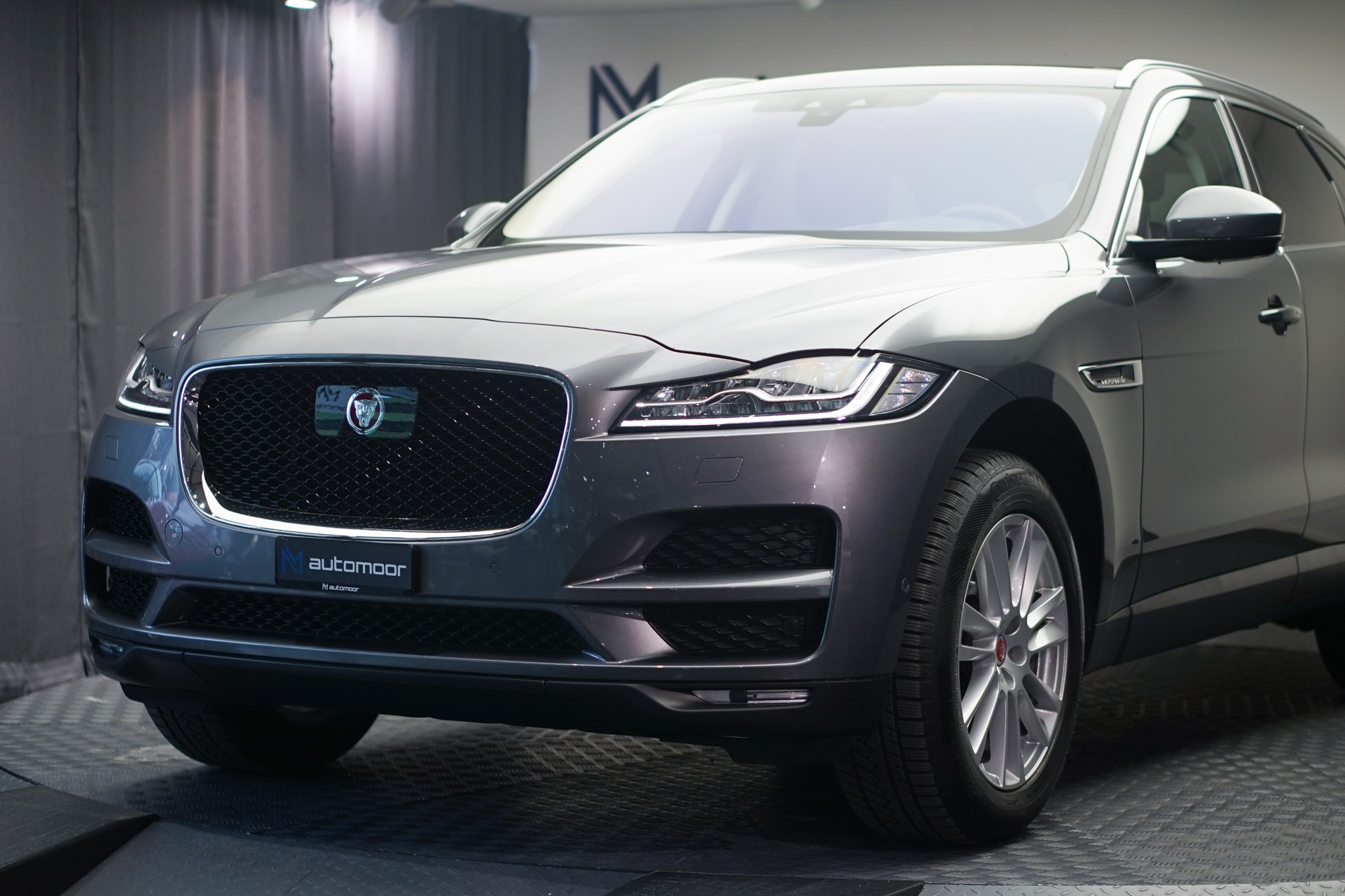 JAGUAR F-Pace 30t 2.0 Prestige AWD Automatik *CH-Fahrzeug* *Panoramadach* *Assistenzpaket-image-47