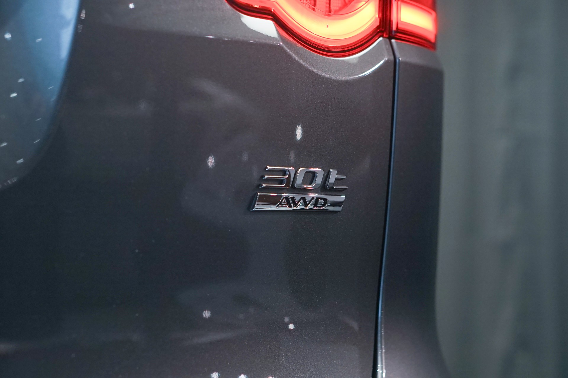 JAGUAR F-Pace 30t 2.0 Prestige AWD Automatik *CH-Fahrzeug* *Panoramadach* *Assistenzpaket-image-41
