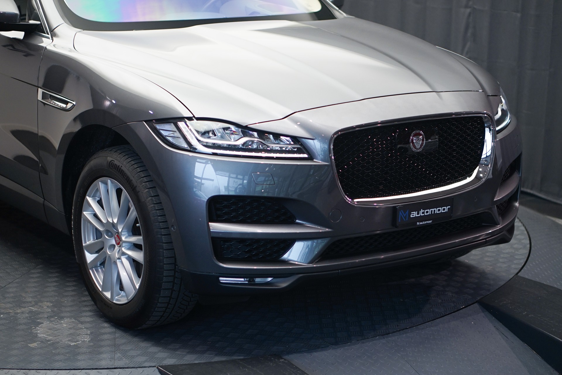 JAGUAR F-Pace 30t 2.0 Prestige AWD Automatik *CH-Fahrzeug* *Panoramadach* *Assistenzpaket-image-46