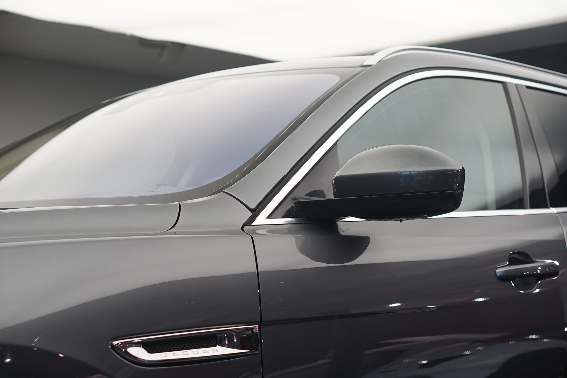 JAGUAR F-Pace 30t 2.0 Prestige AWD Automatik *CH-Fahrzeug* *Panoramadach* *Assistenzpaket-image-38