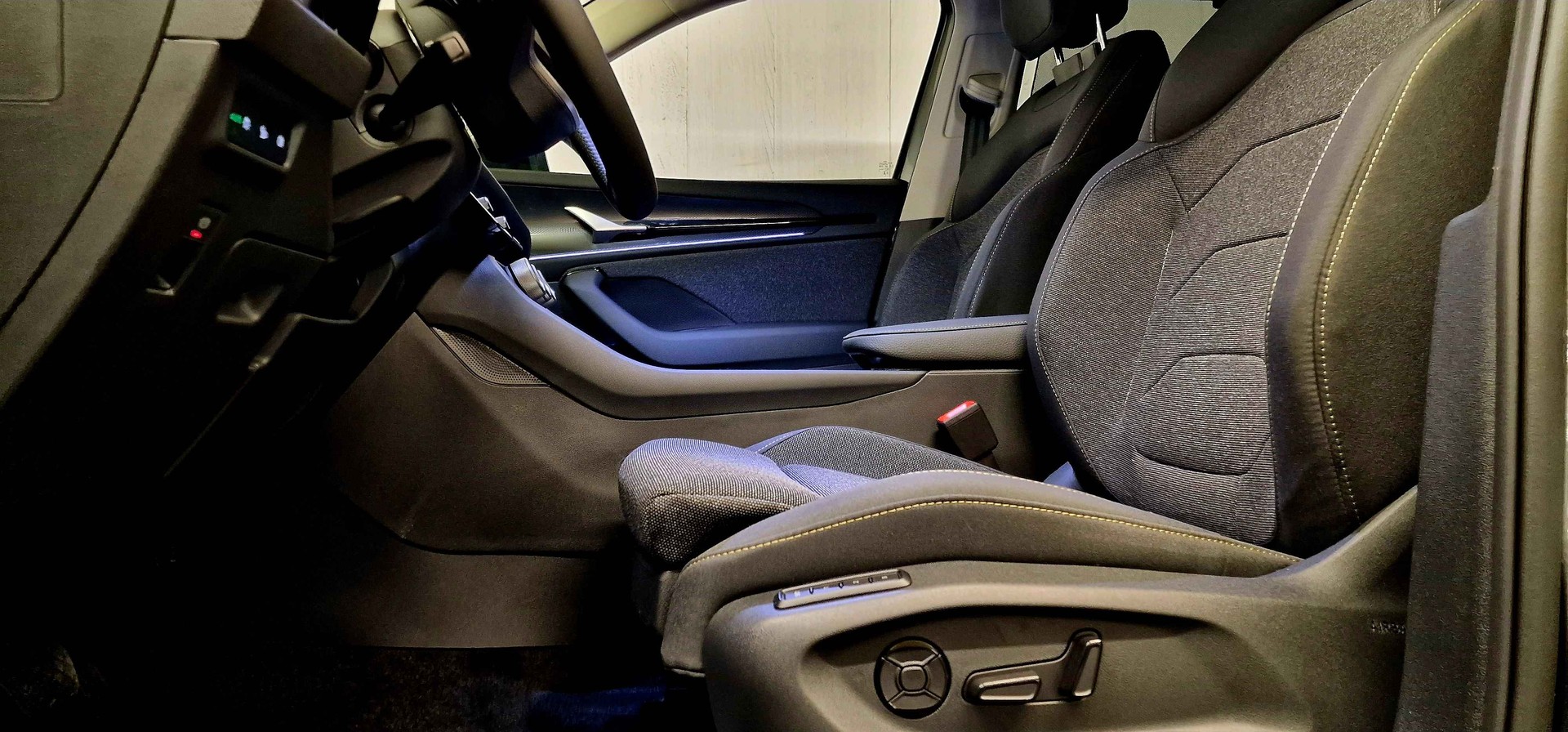 SKODA Kodiaq 1.5 TSI PHEV Dynamic-image-4