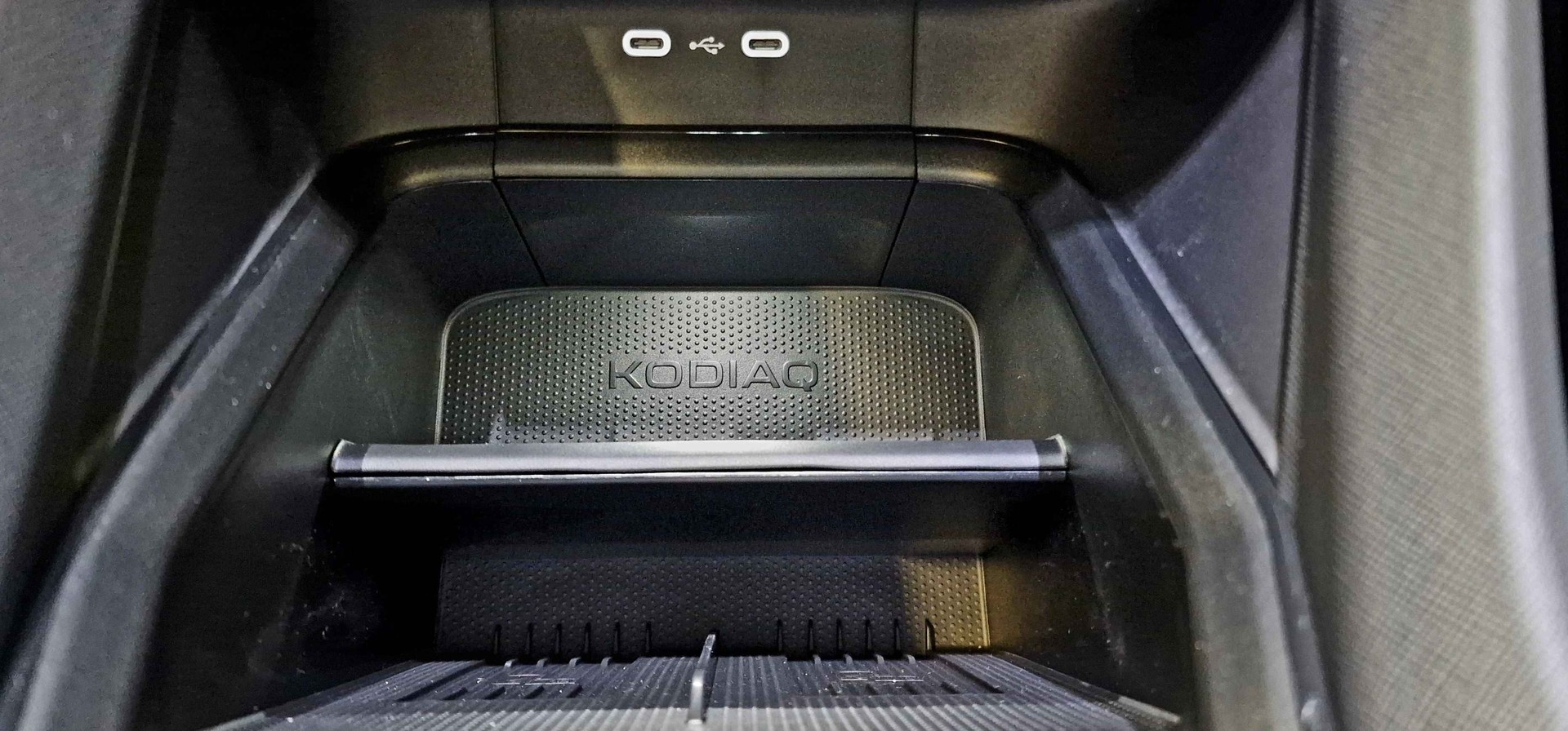 SKODA Kodiaq 1.5 TSI PHEV Dynamic-image-12