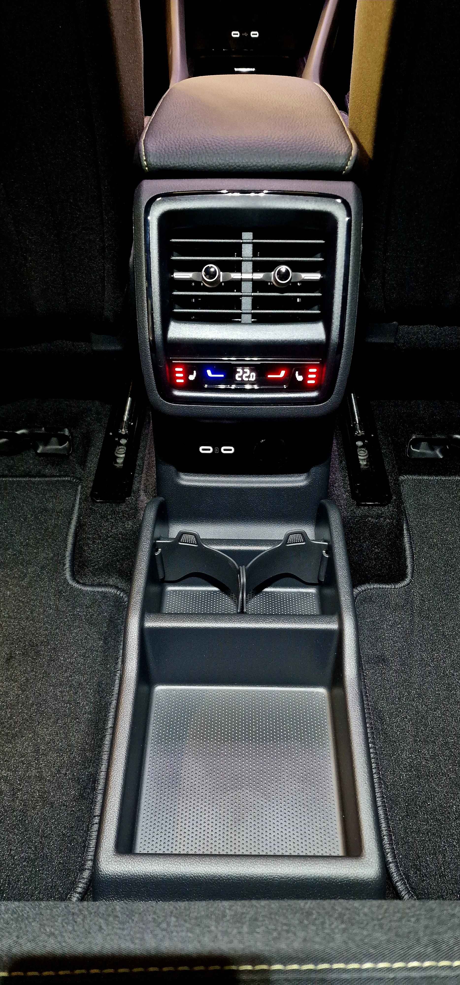 SKODA Kodiaq 1.5 TSI PHEV Dynamic-image-16