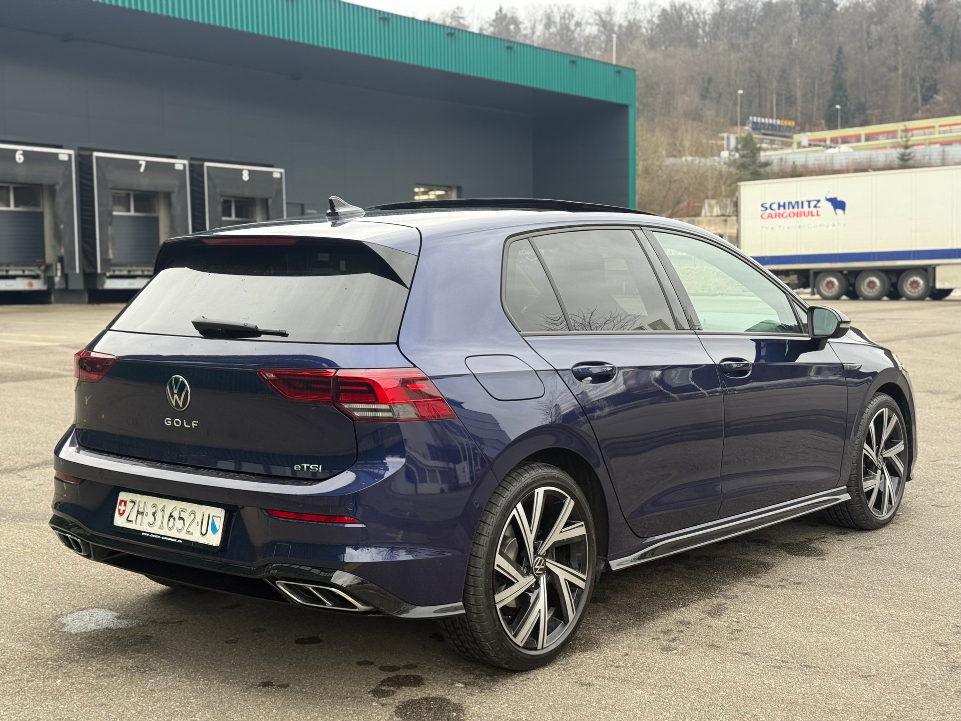 VW Golf 1.5 eTSI mHEV ACT R-Line DSG-image-4