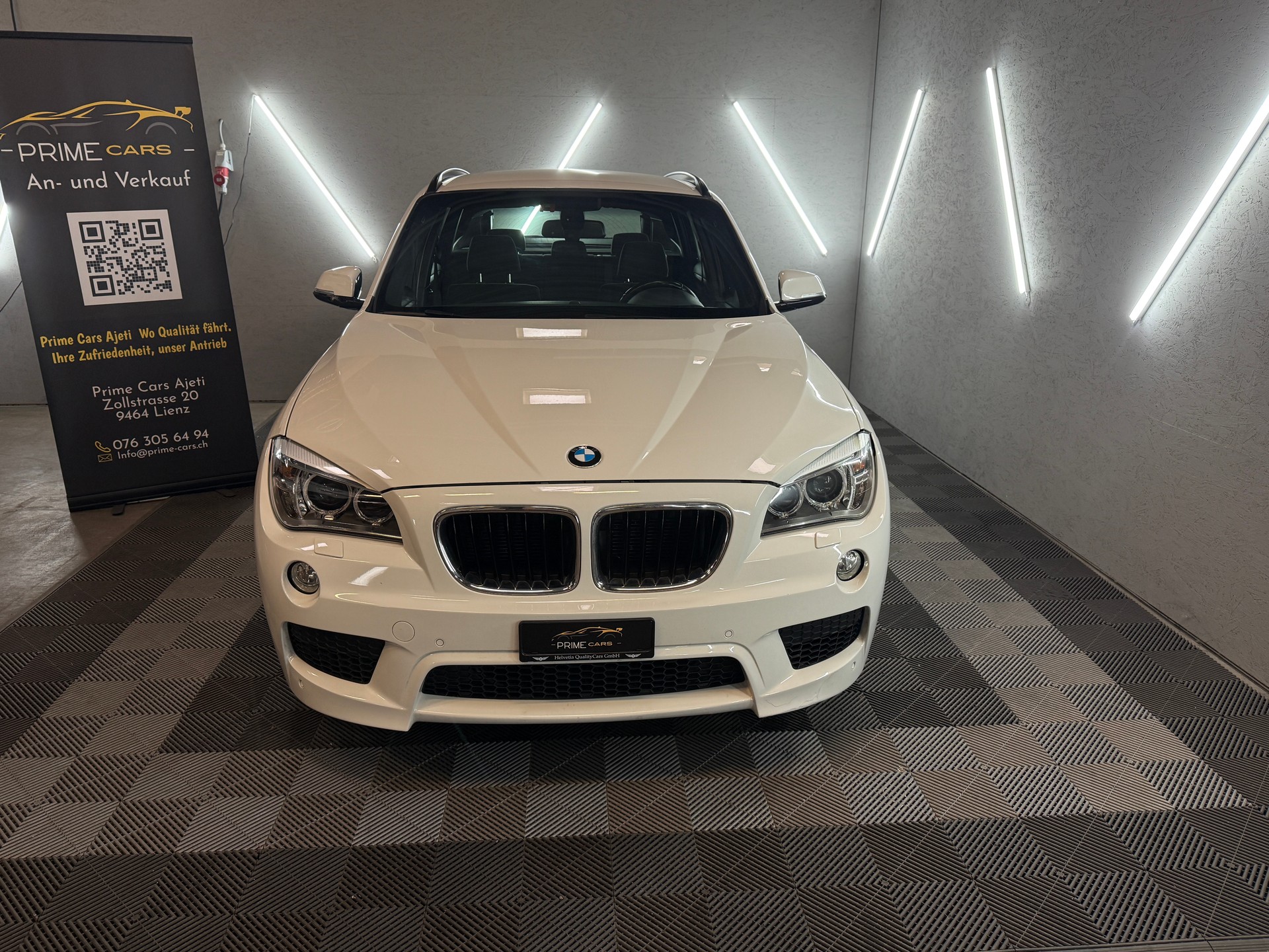BMW X1 xDrive 18d Steptronic M Paket-showroom-element-3