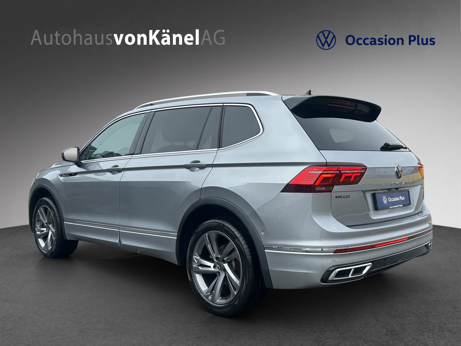 VW Tiguan Allspace 2.0TSI R-Line 4Motion DSG-image-2
