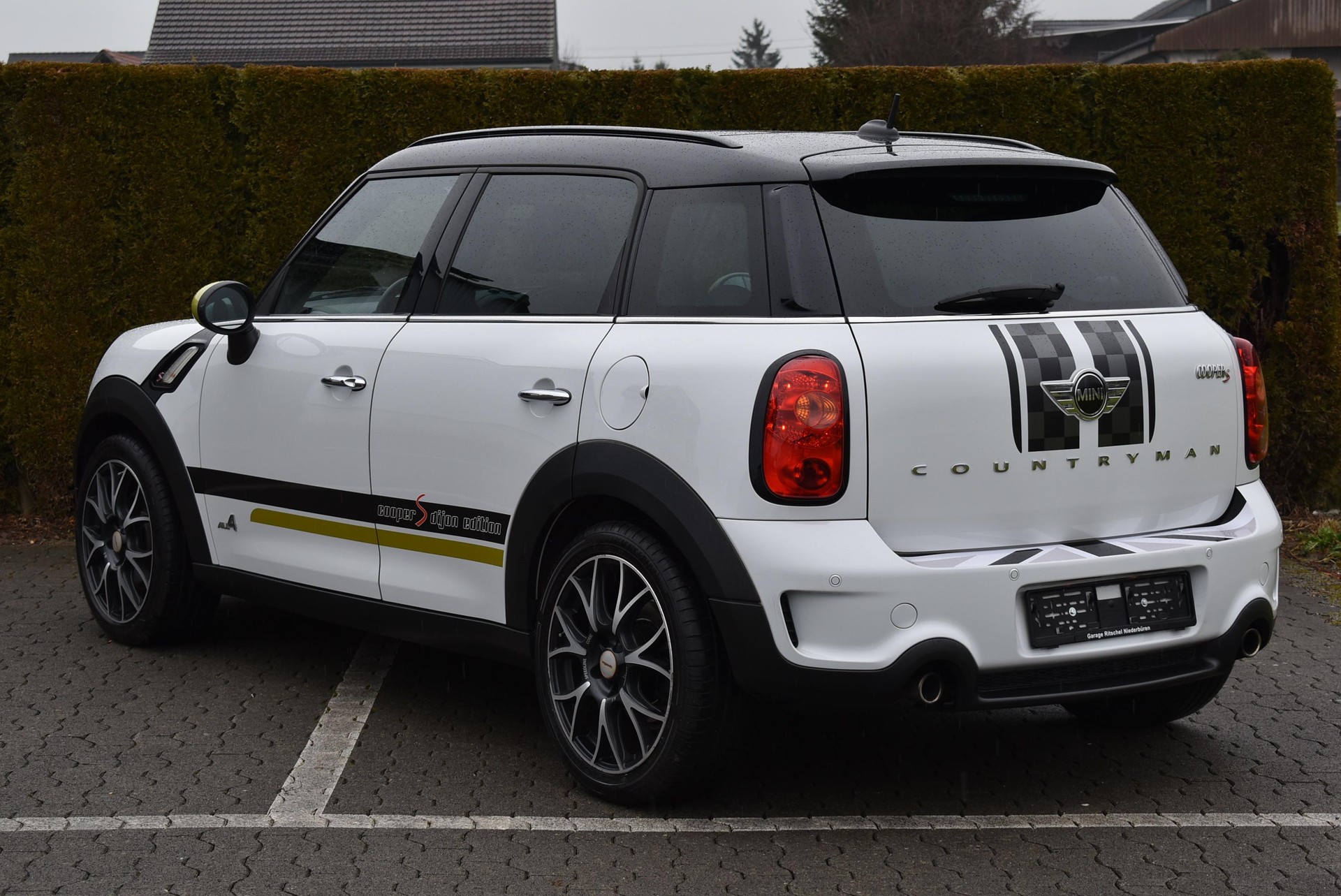MINI Countryman R60 1.6i Cooper S ALL4-image-2