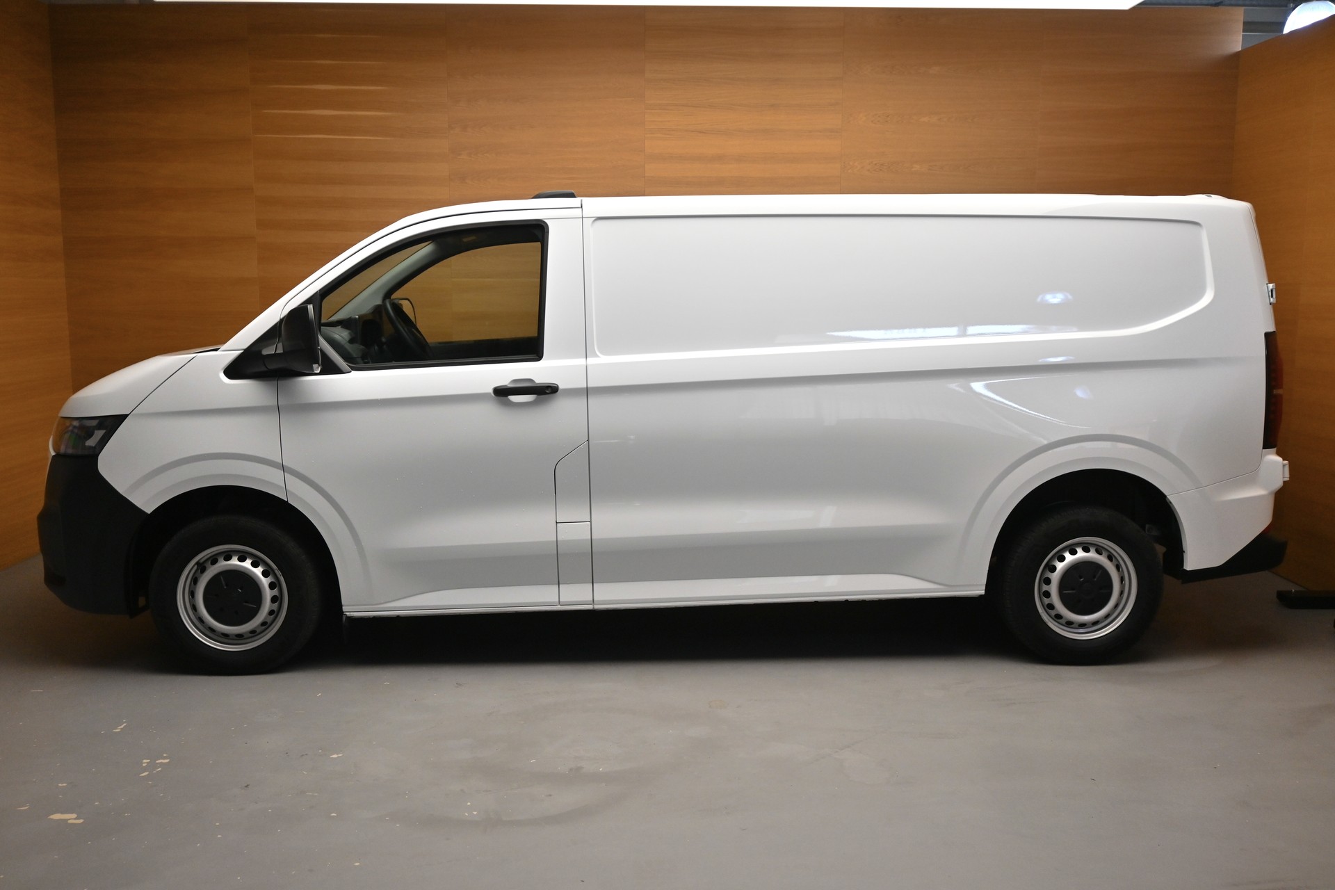 VW Transporter Kombi 2.0 TDI Lang-showroom-element-2
