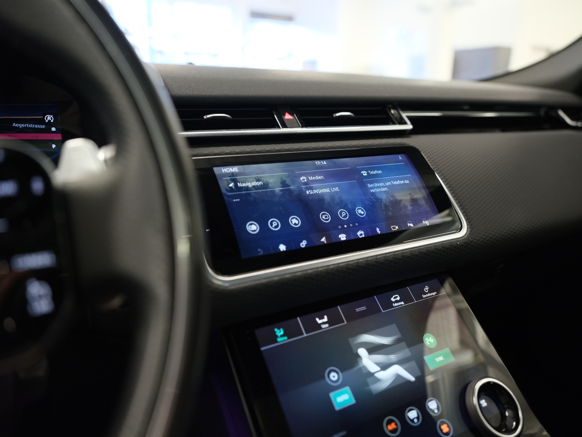 LAND ROVER Range Rover Velar P 300 Automatic *Ambientebeleuchtung* *Head-Up Display* *Panorama*-image-21