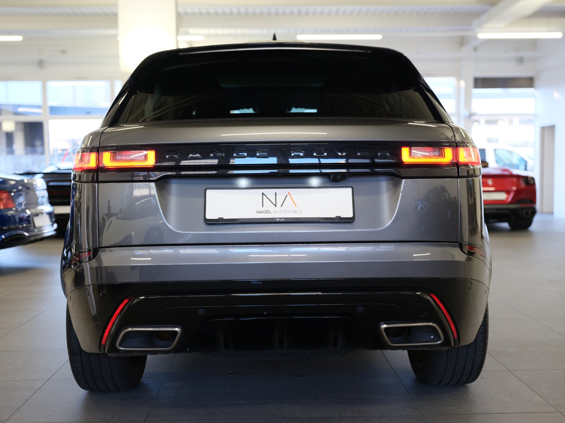 LAND ROVER Range Rover Velar P 300 Automatic *Ambientebeleuchtung* *Head-Up Display* *Panorama*-image-4