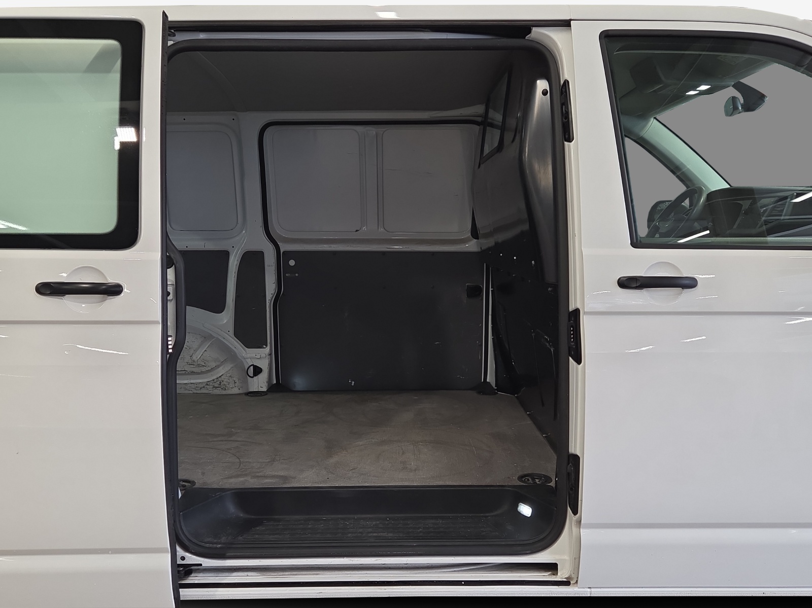 VW T6.1 2.0 TDI 4Motion-image-7