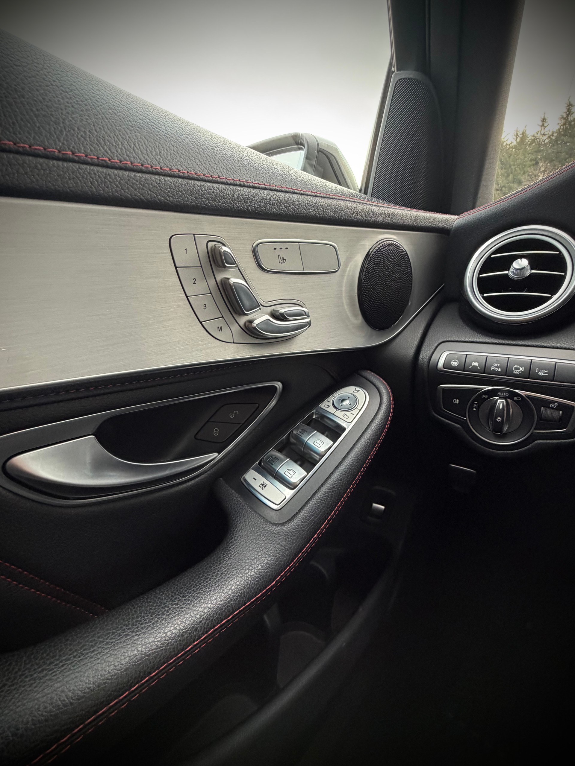 MERCEDES-BENZ GLC 43 AMG 4Matic 9G-Tronic-image-9