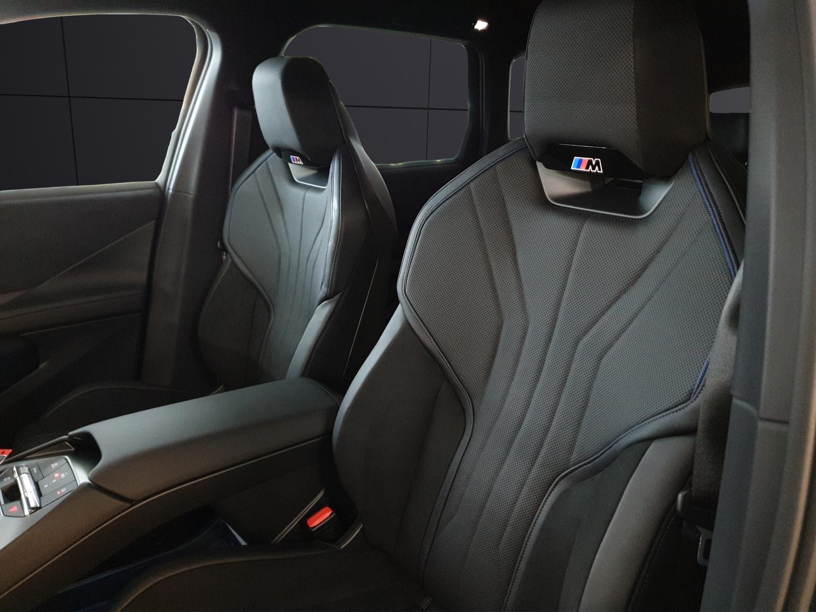 BMW iX3 50 xDrive-image-10