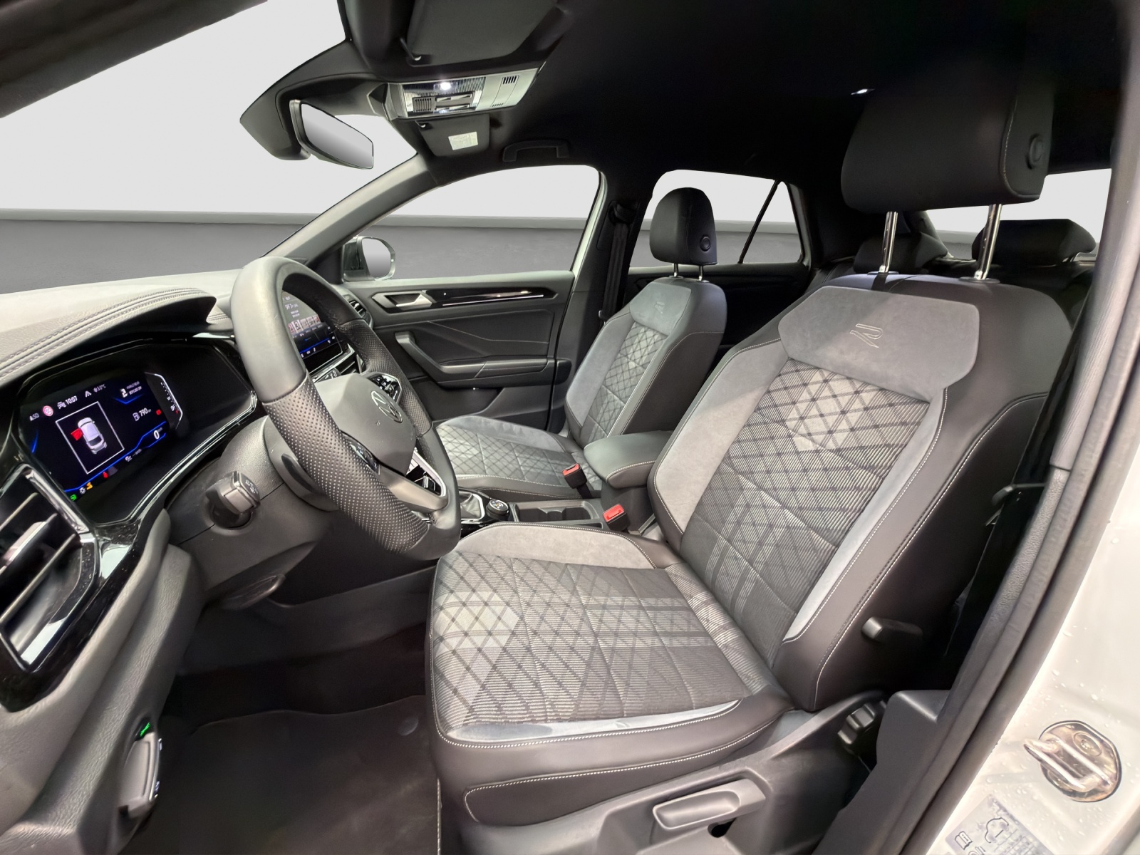 VW T-Roc 2.0 TSI R-Line DSG 4Motion - Rückfahrkamera - Matrix - LED-image-5