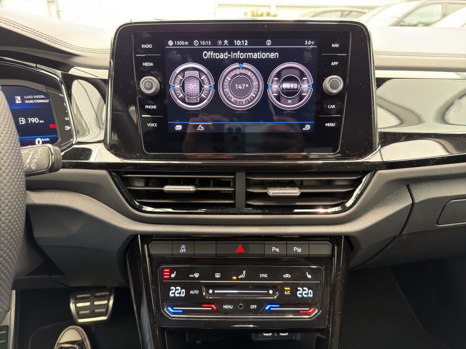 VW T-Roc 2.0 TSI R-Line DSG 4Motion - Rückfahrkamera - Matrix - LED-image-10