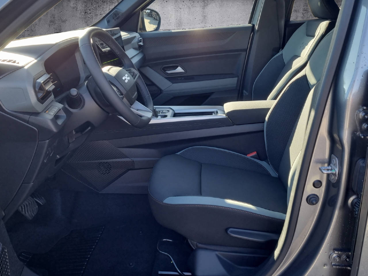 DACIA Bigster extreme hybrid 155-image-4