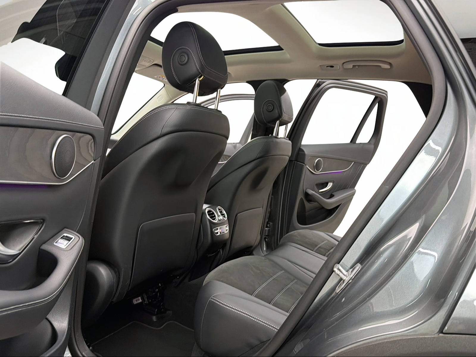 MERCEDES-BENZ GLC 300 d AMG Line Selenitgrey 245PS 4Matic 9G-Tronic / Panoramadach / 360° Kamera / Head-Up / Keyless Go /-image-8