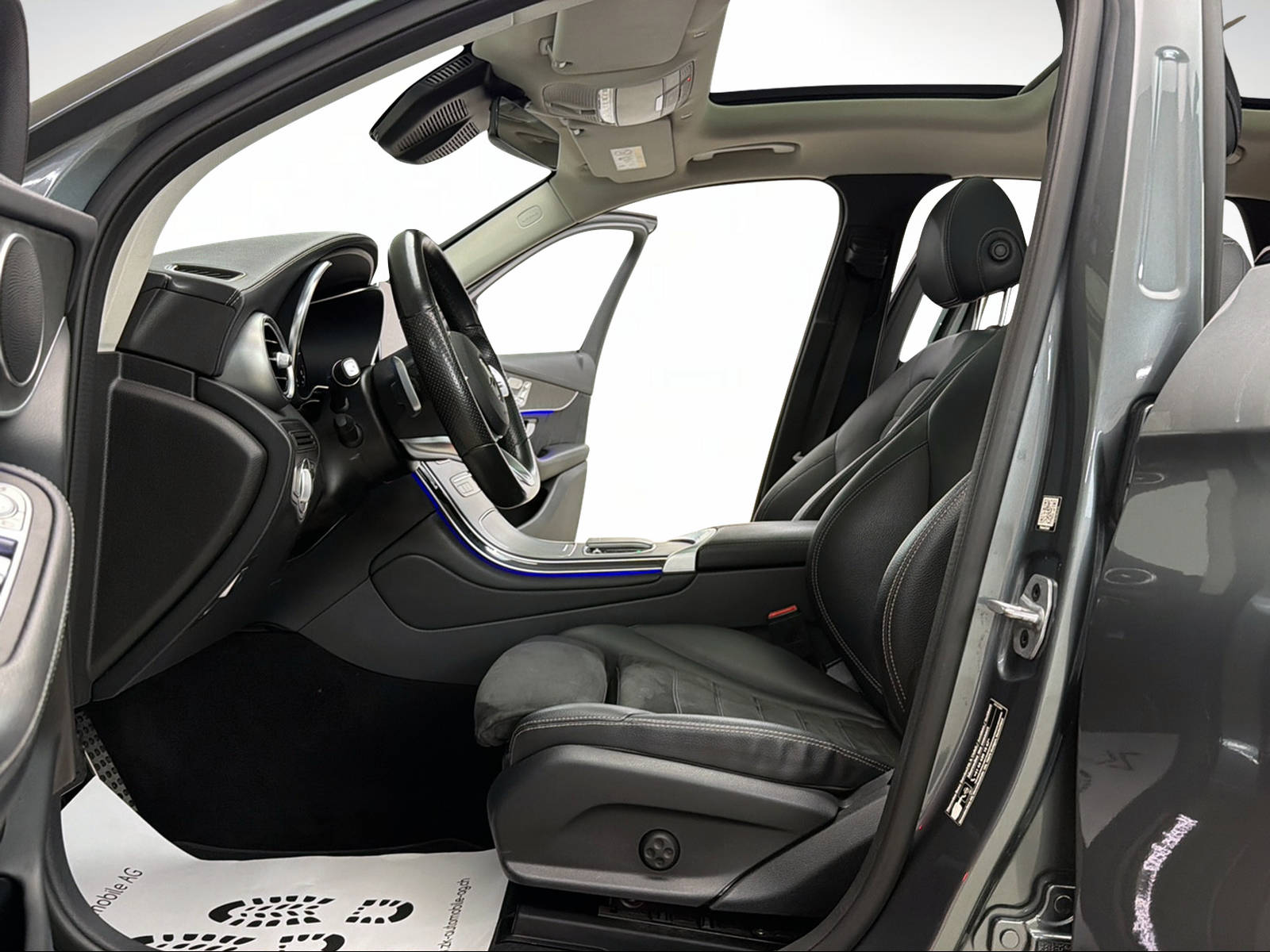 MERCEDES-BENZ GLC 300 d AMG Line Selenitgrey 245PS 4Matic 9G-Tronic / Panoramadach / 360° Kamera / Head-Up / Keyless Go /-image-5