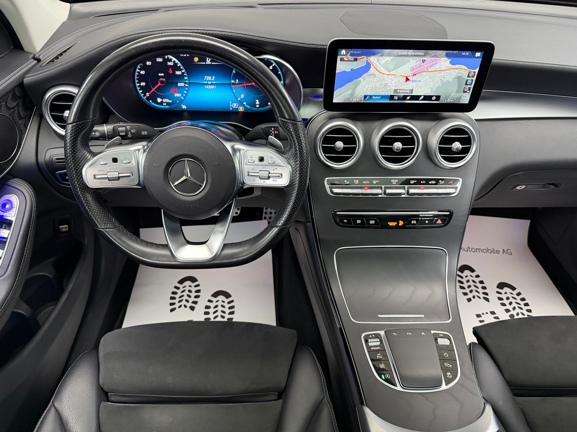 MERCEDES-BENZ GLC 300 d AMG Line Selenitgrey 245PS 4Matic 9G-Tronic / Panoramadach / 360° Kamera / Head-Up / Keyless Go /-image-11
