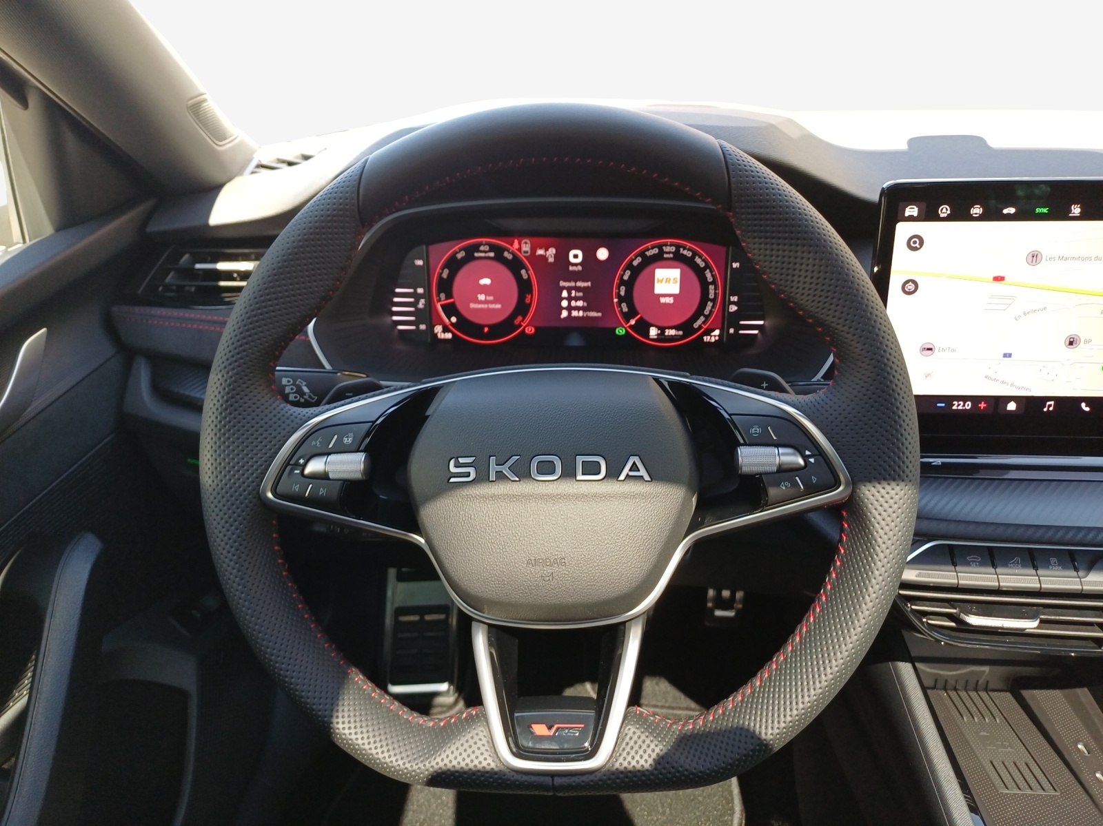 SKODA Octavia Combi 2.0 TSI DSG RS-image-9