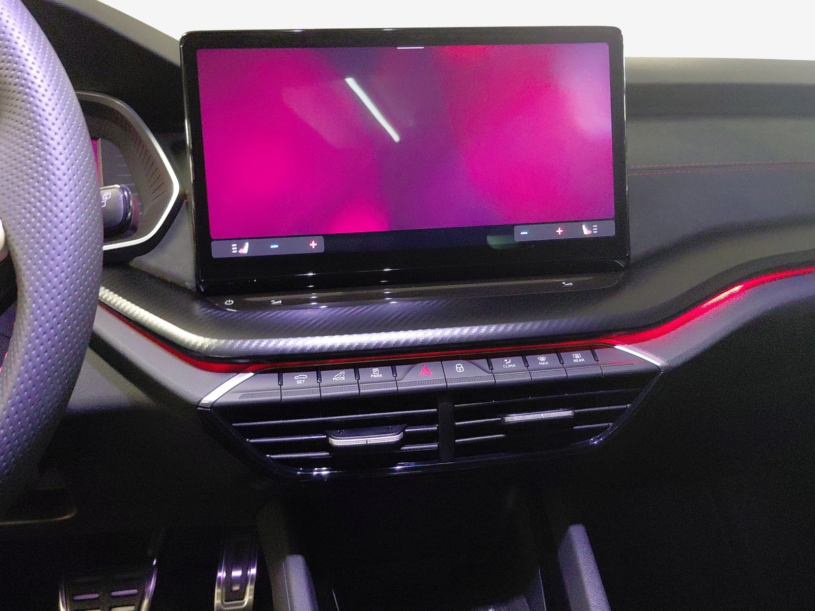 SKODA Octavia Combi 2.0 TSI DSG RS-image-10