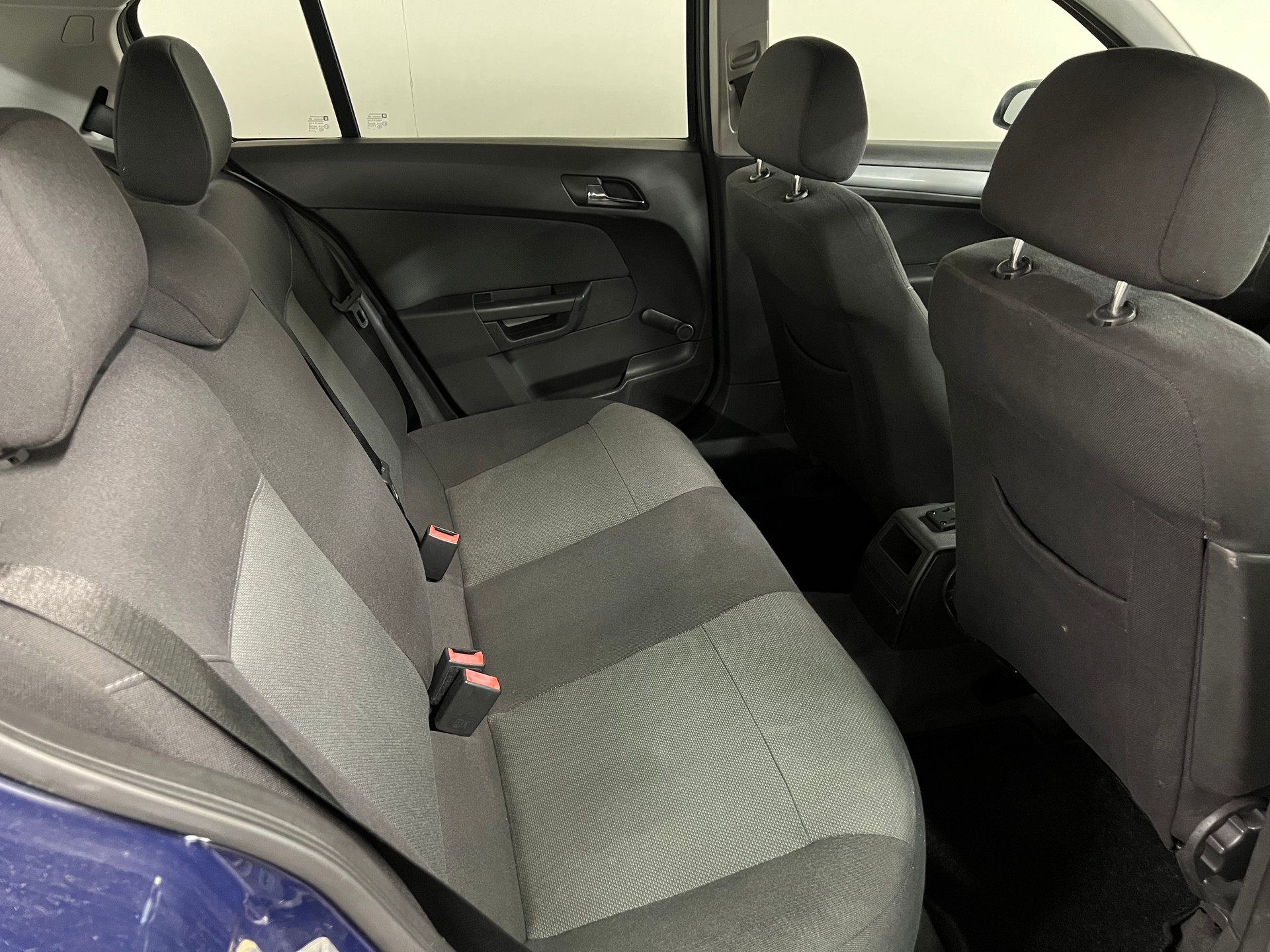 OPEL Astra 1.6i 16V TP Enjoy-image-11