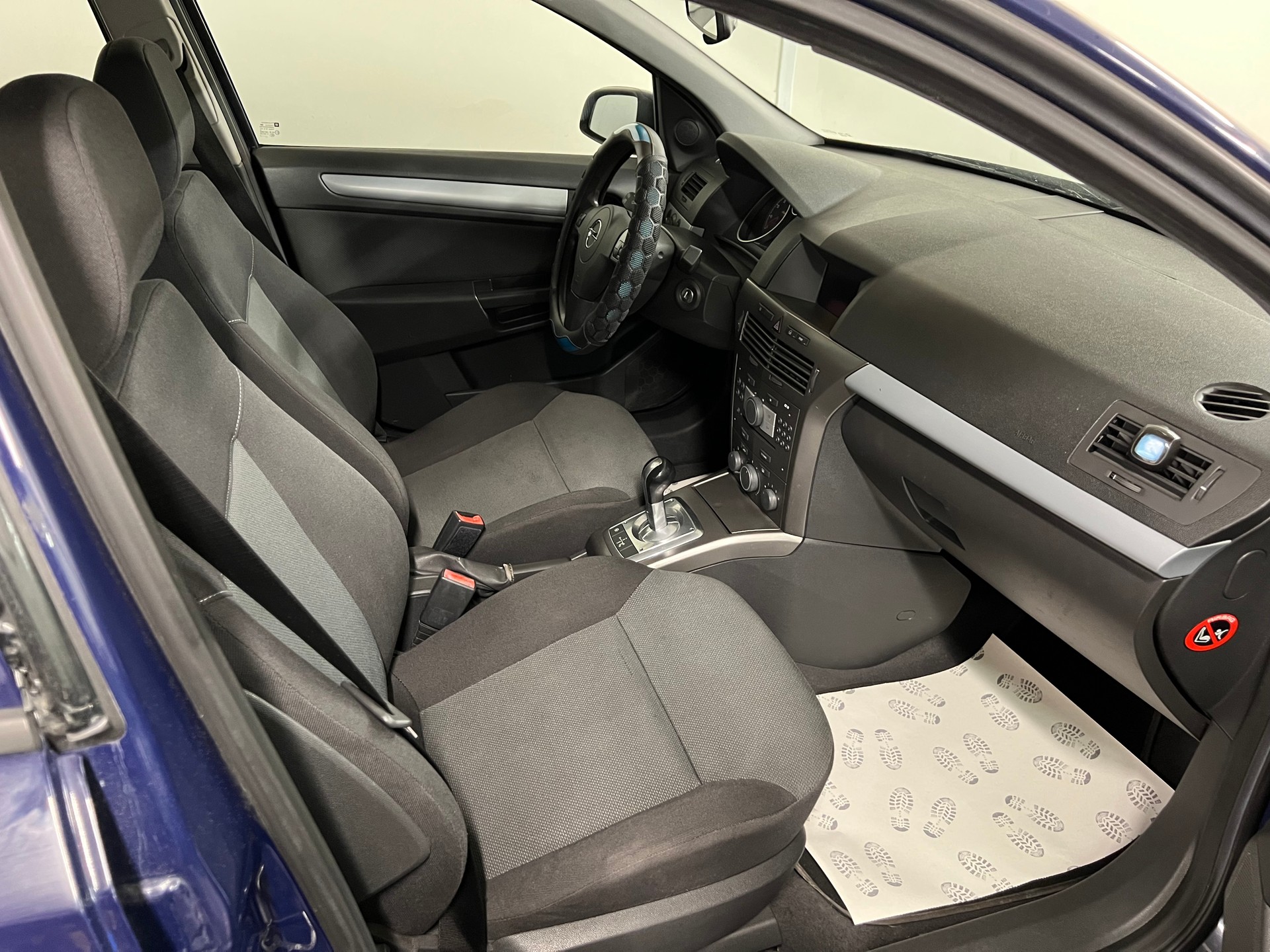 OPEL Astra 1.6i 16V TP Enjoy-image-8