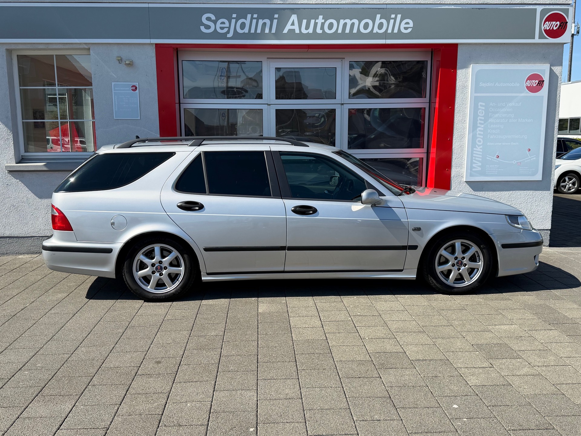 SAAB 9-5 2.3T Aero-image-3