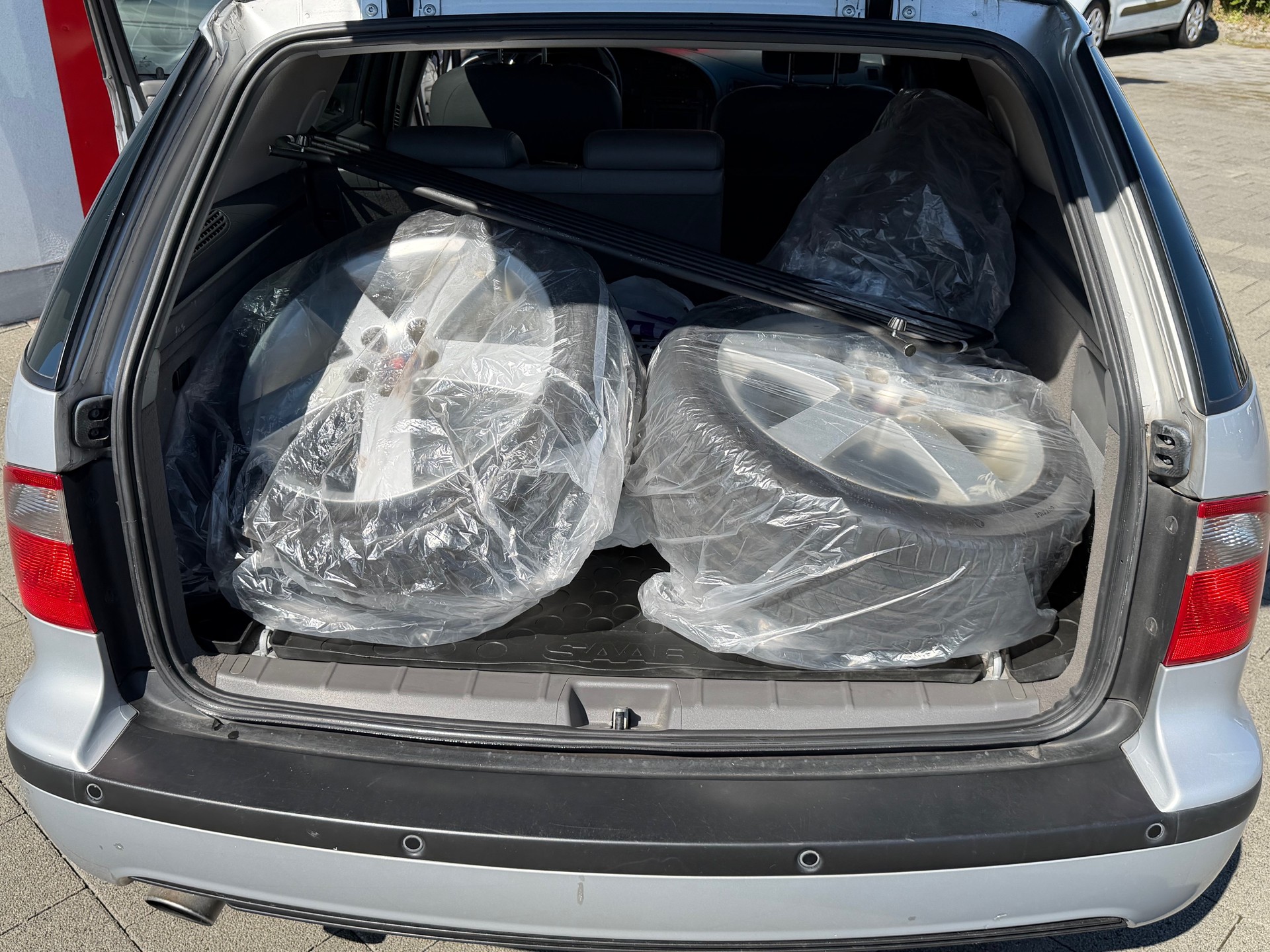 SAAB 9-5 2.3T Aero-image-7