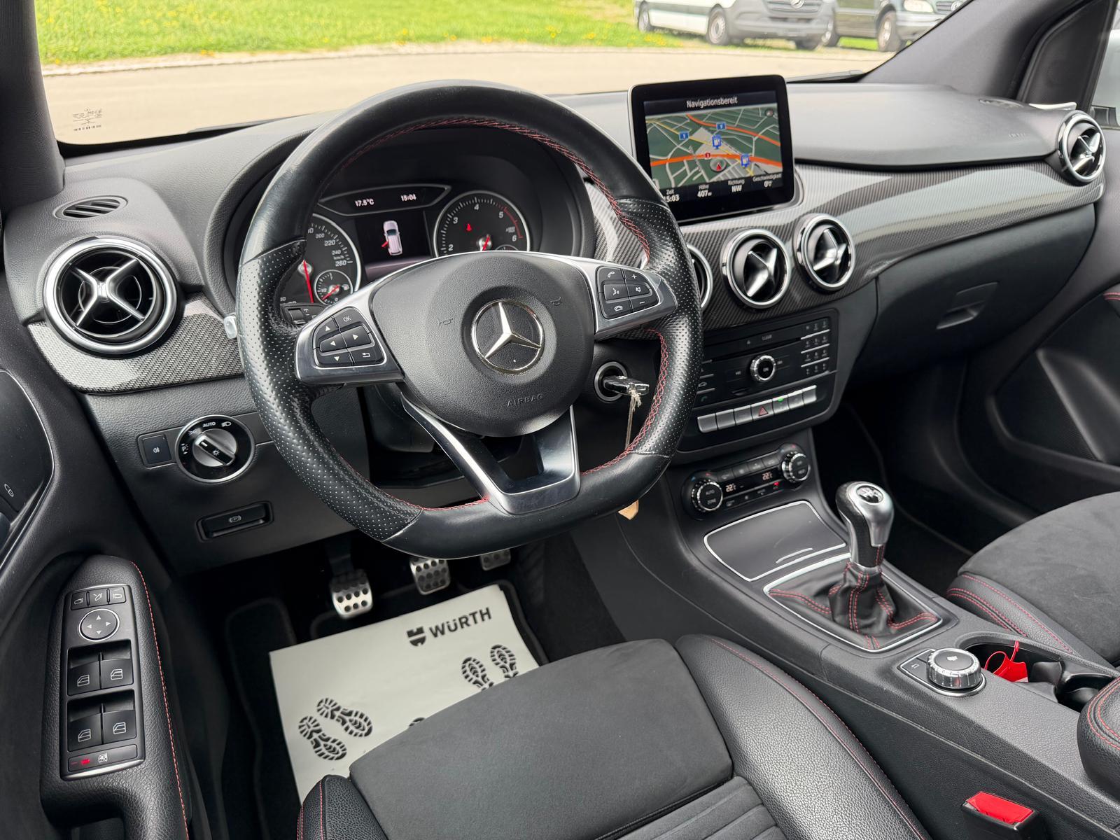 MERCEDES-BENZ B 200 d AMG Line-image-7
