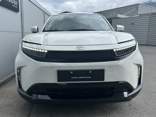 TOYOTA Urban Cr.61kWh Trend AWD-image-1
