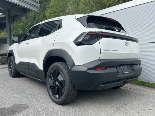 TOYOTA Urban Cr.61kWh Trend AWD-image-3