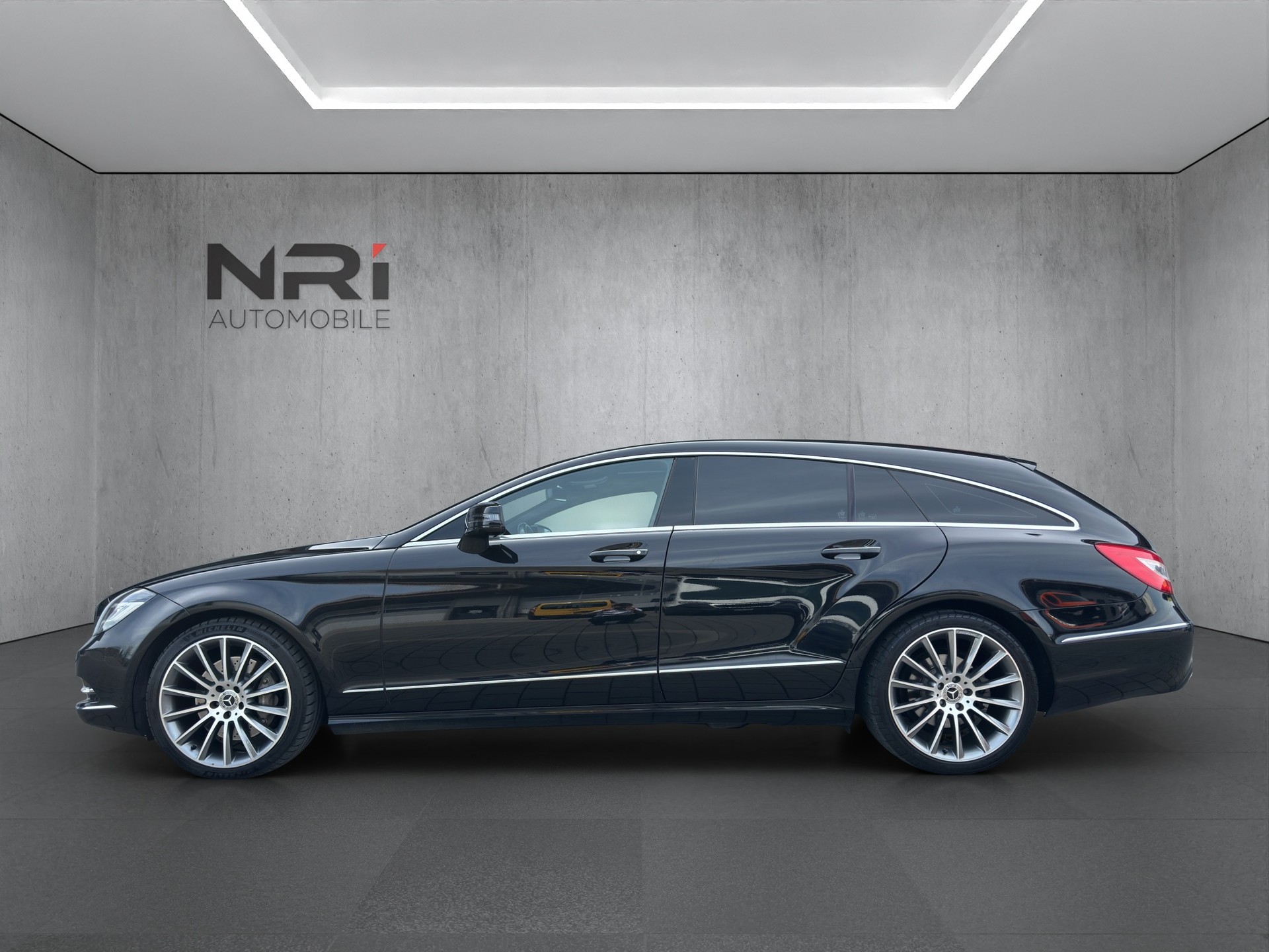 MERCEDES-BENZ CLS 350 CDI BlueEF 4m Sh.Brake-image-7