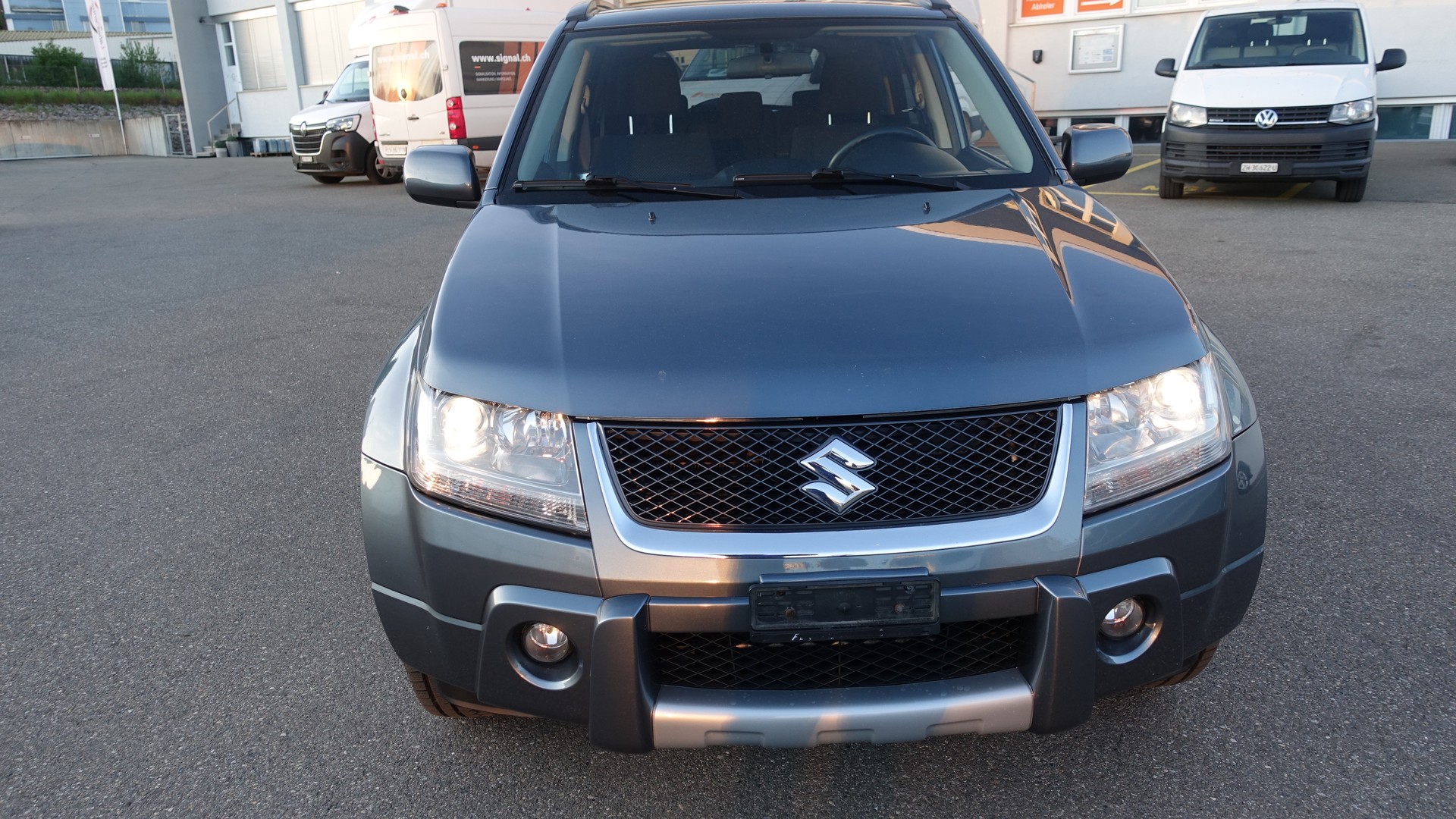 SUZUKI GRAND VITARA 2,0-image-11